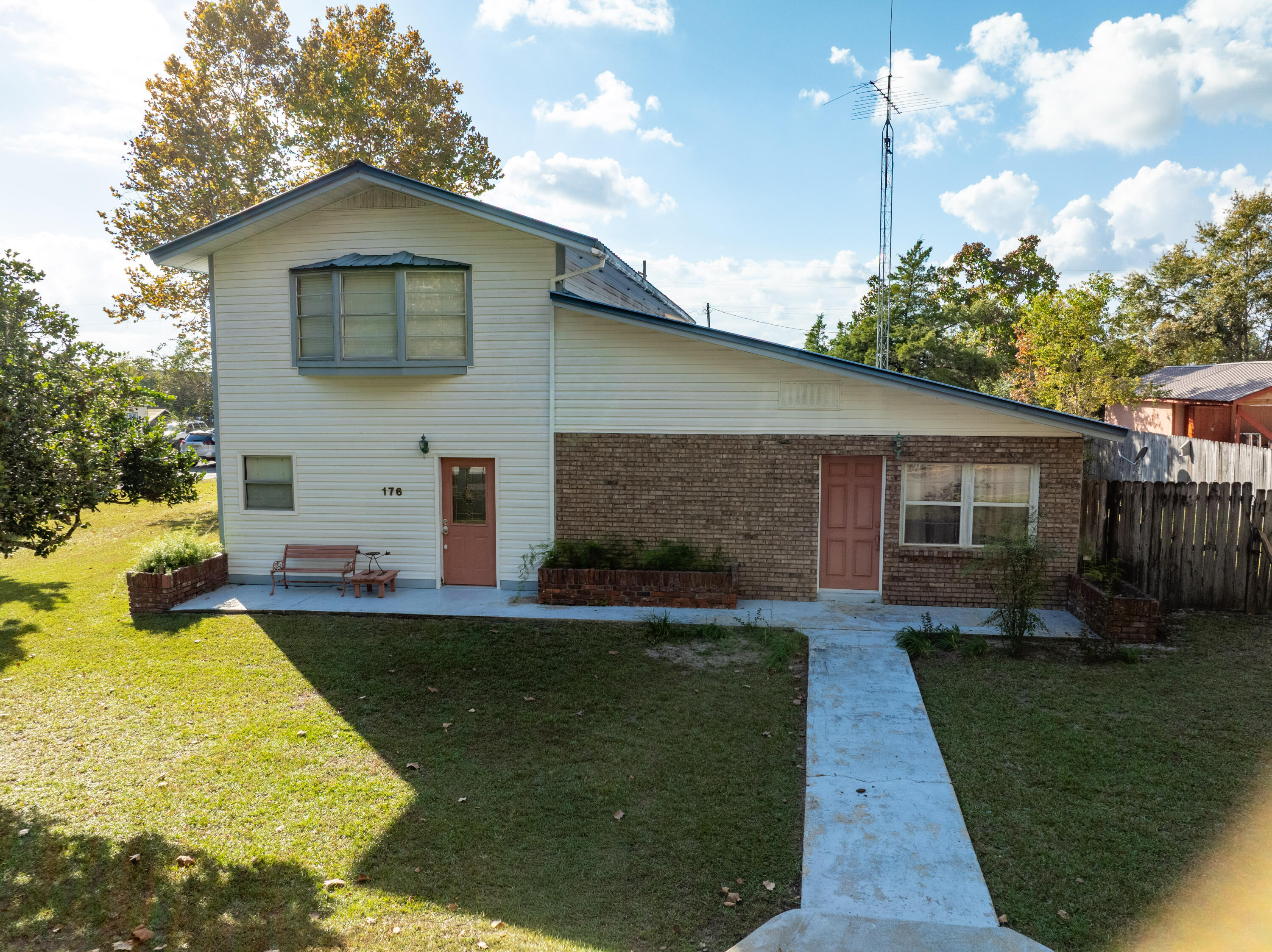 LAFAYETTE HEIGHTS - Land