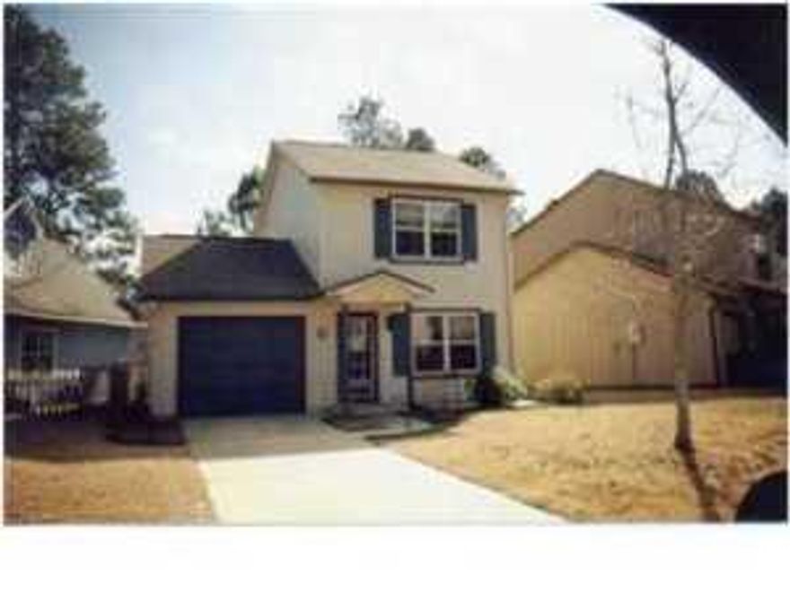 Contract fell through, now's your chance!!Adorable well maintained home in fantastic family location very close to Eglin AFB, beaches & great schools. Great investment property!! Selling well below recent professional appraisal. Large living space and kitchen with bay window and pantry. Great fenced back yard for kiddos and pets and 2 large bedrooms with total 2 baths in home. Folkers dual pane windows and home warranty in place. Home is in good condition with lots more space than sq footage suggests. Schedule your appointment today! Won't last!!