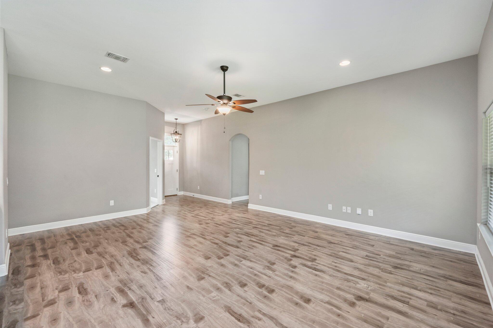 NAVARRE S/D 2ND ADDN - Residential