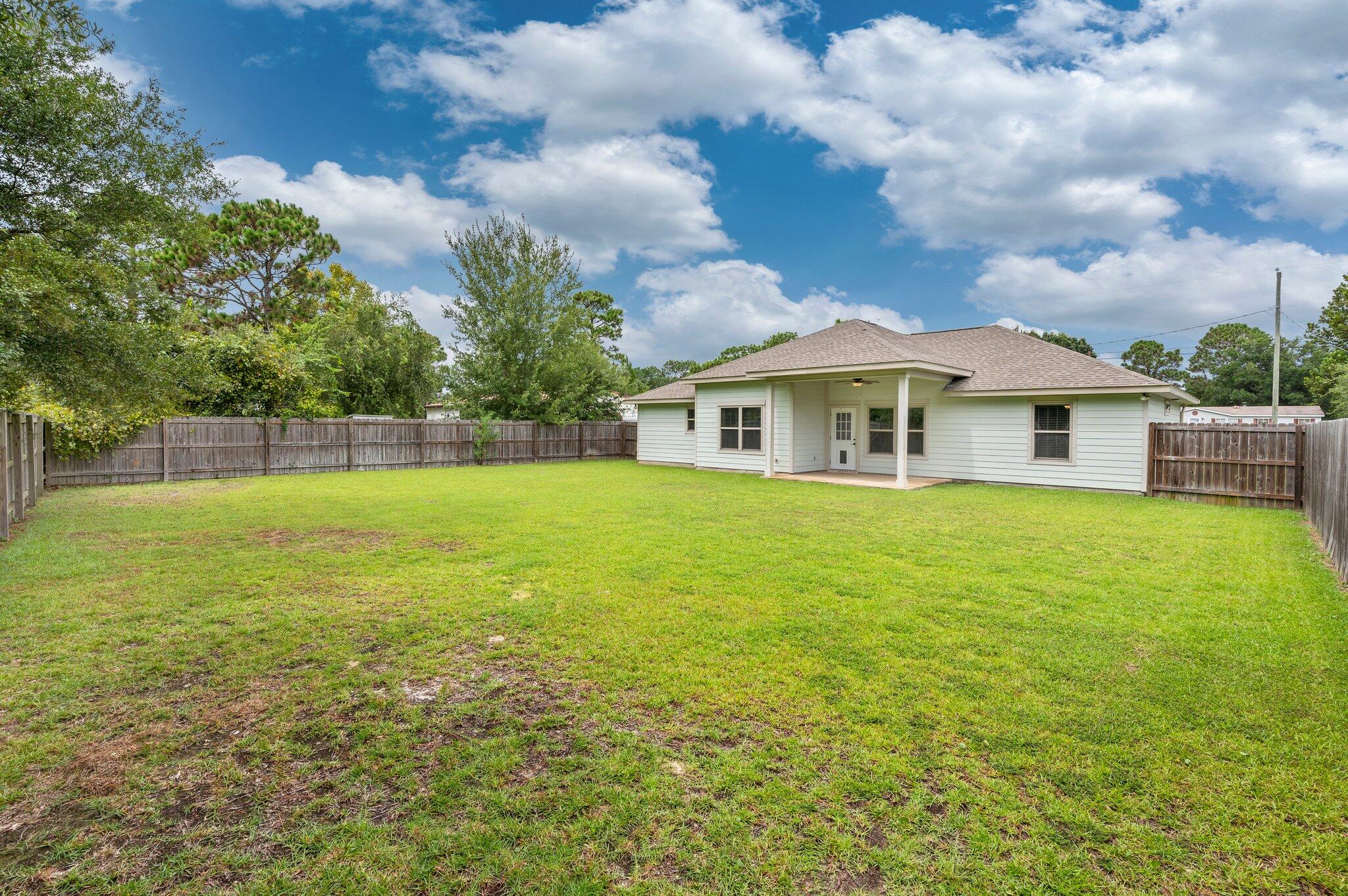 NAVARRE S/D 2ND ADDN - Residential