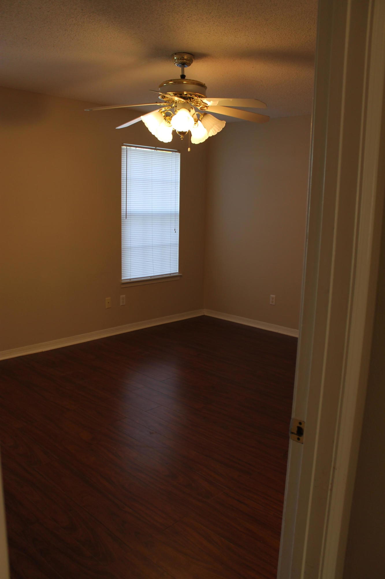 HOLLYROD PARK - Residential