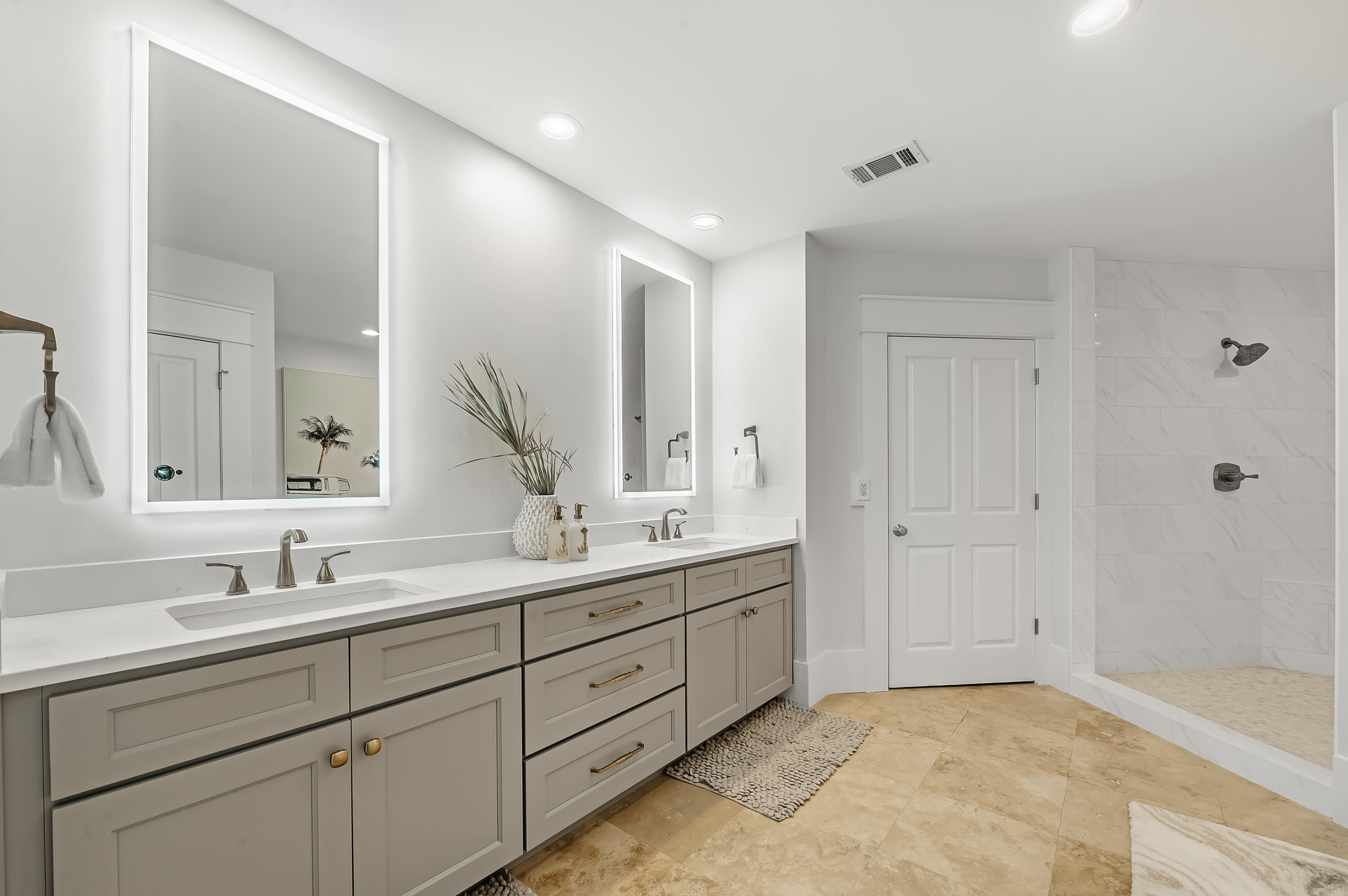 LEGACY THE - Residential