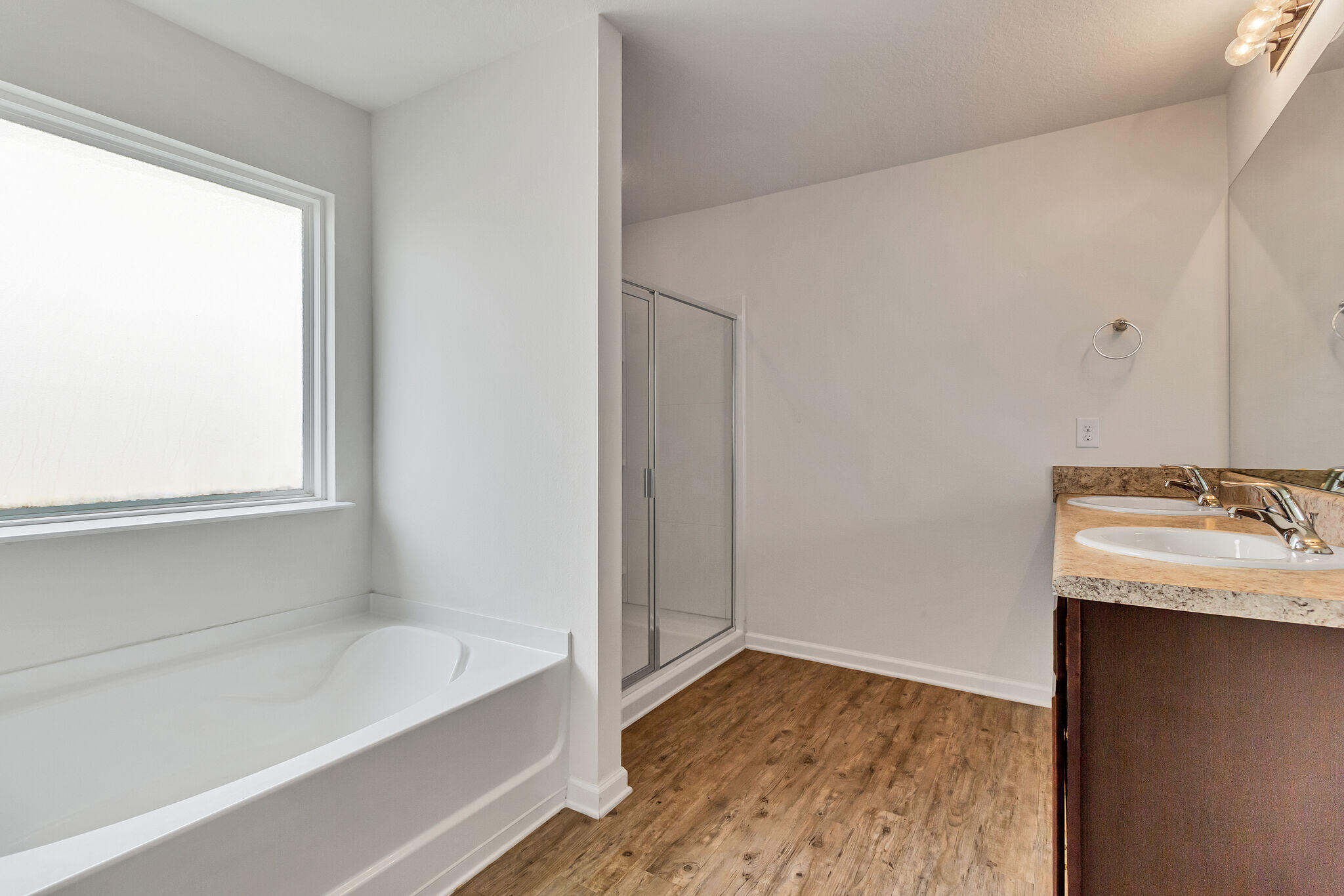 REDSTONE COMMONS - Residential Lease