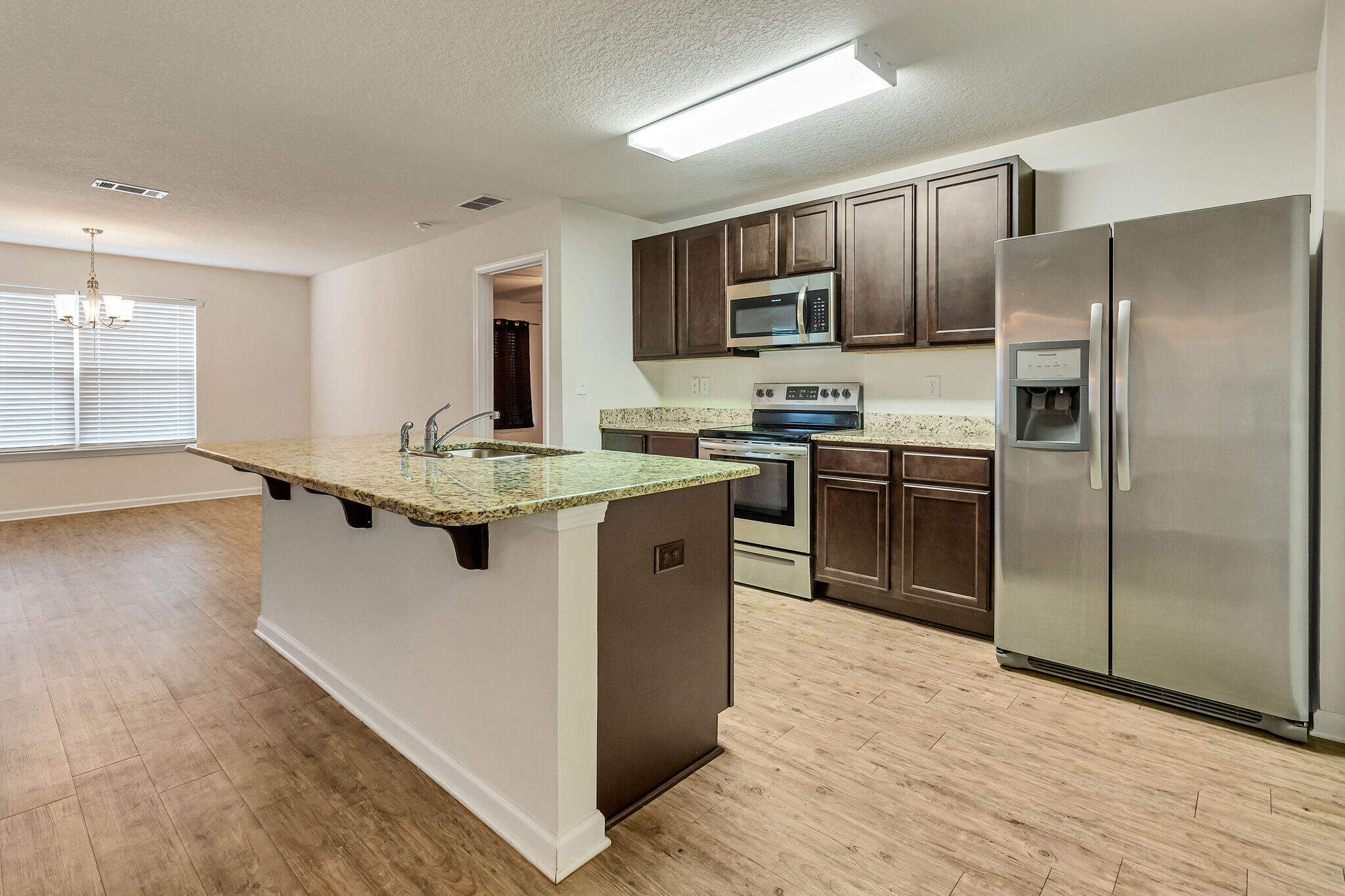 REDSTONE COMMONS - Residential Lease