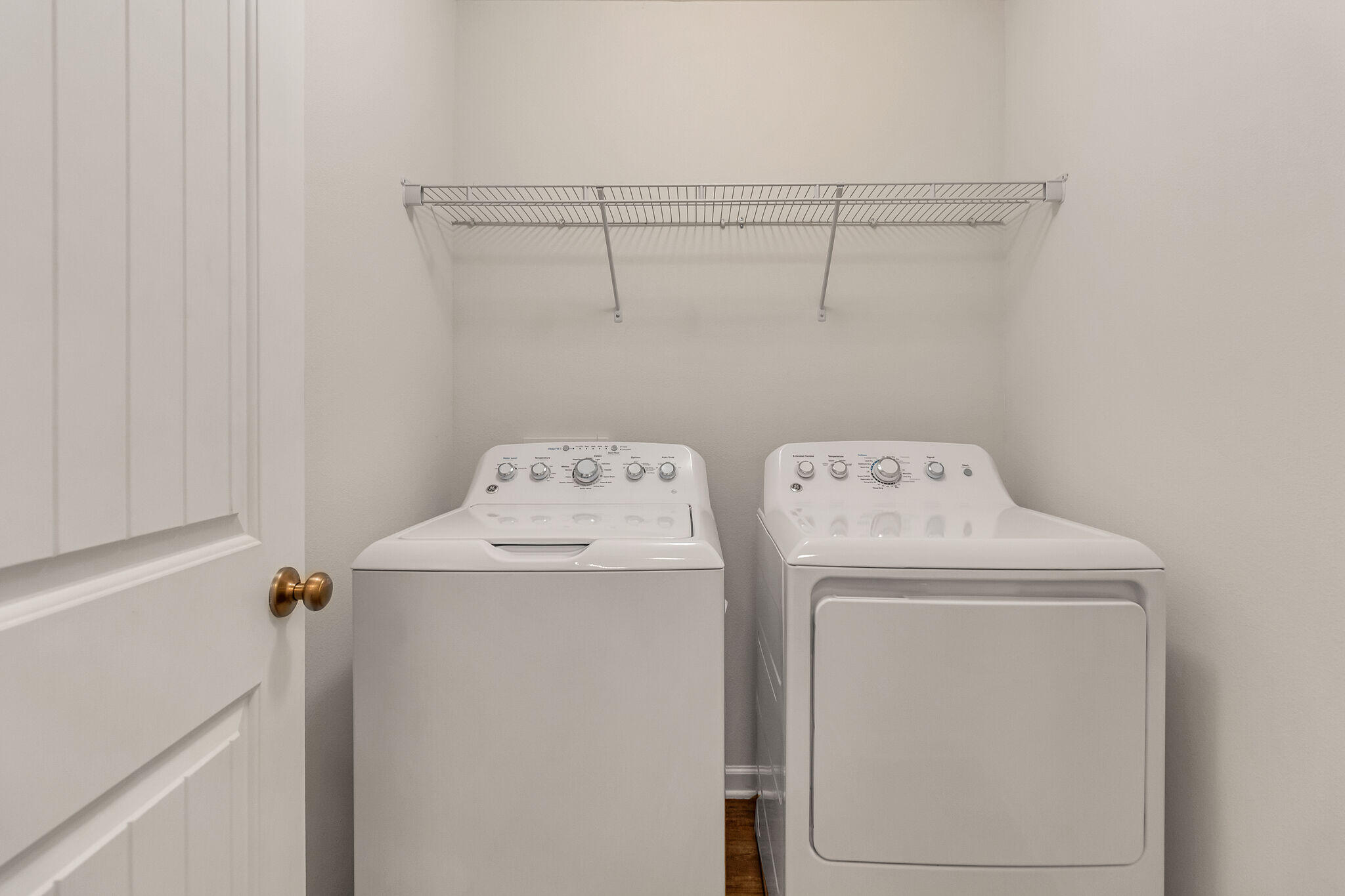 REDSTONE COMMONS - Residential Lease