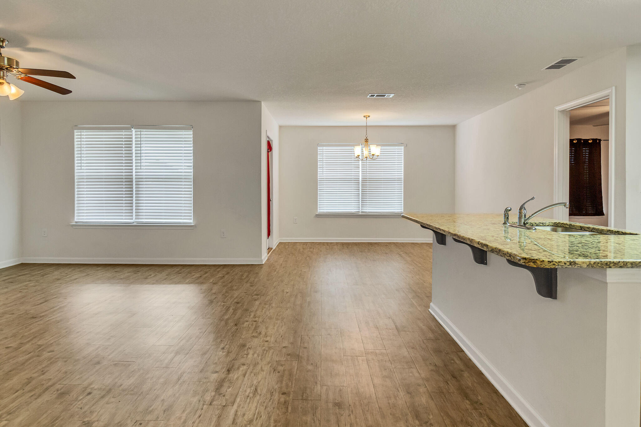 REDSTONE COMMONS - Residential Lease