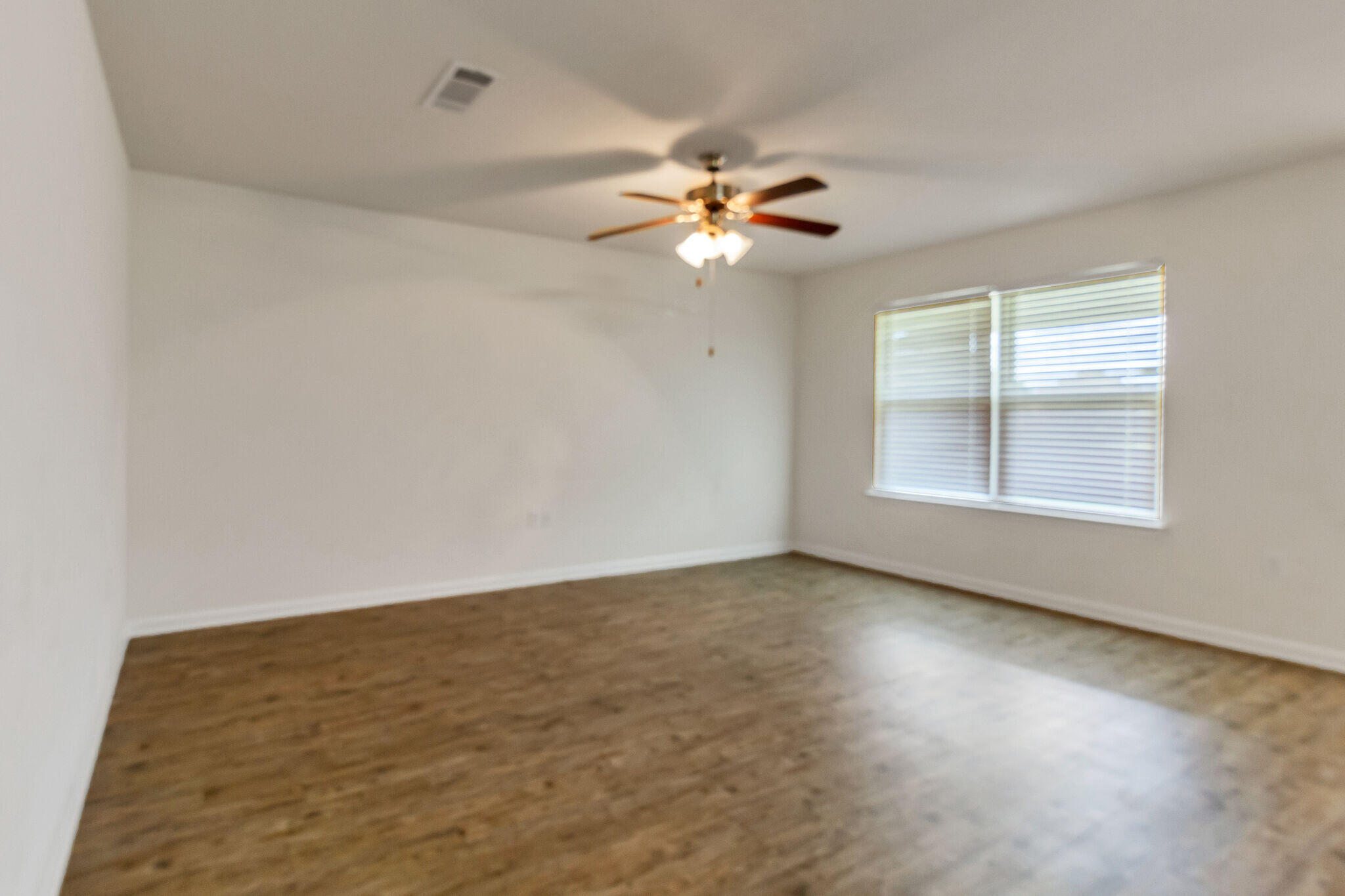 REDSTONE COMMONS - Residential Lease