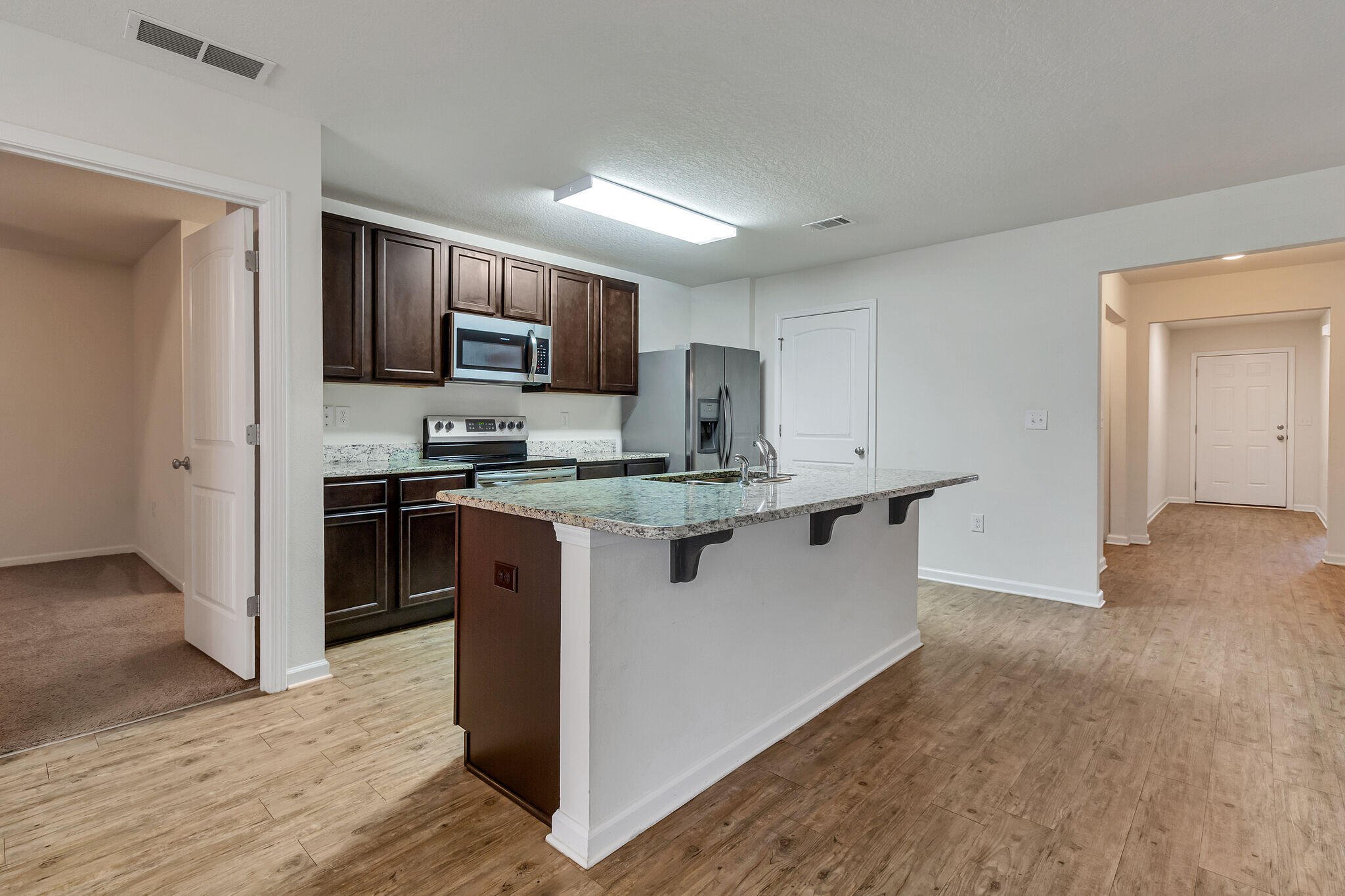 REDSTONE COMMONS - Residential Lease