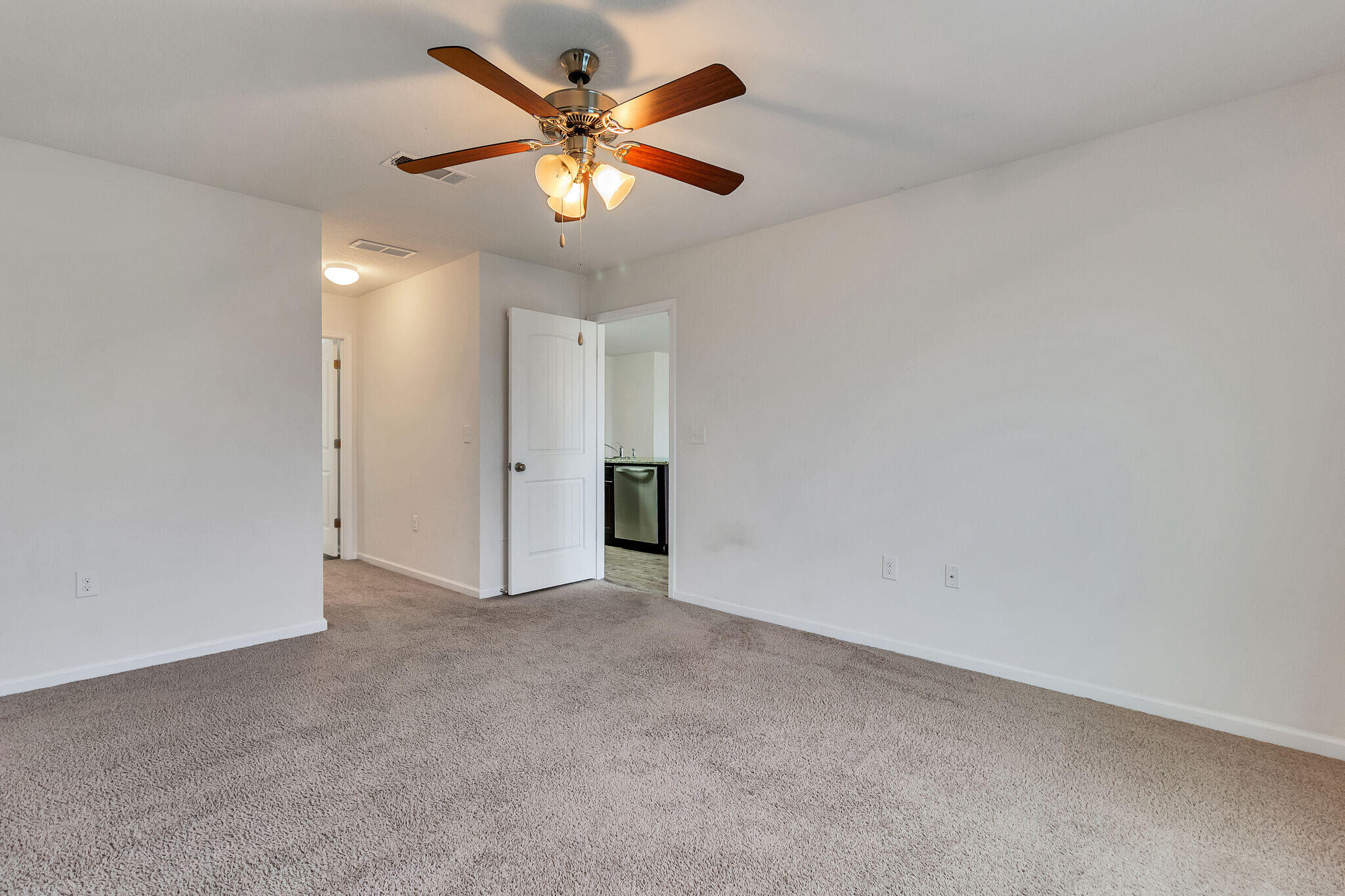 REDSTONE COMMONS - Residential Lease