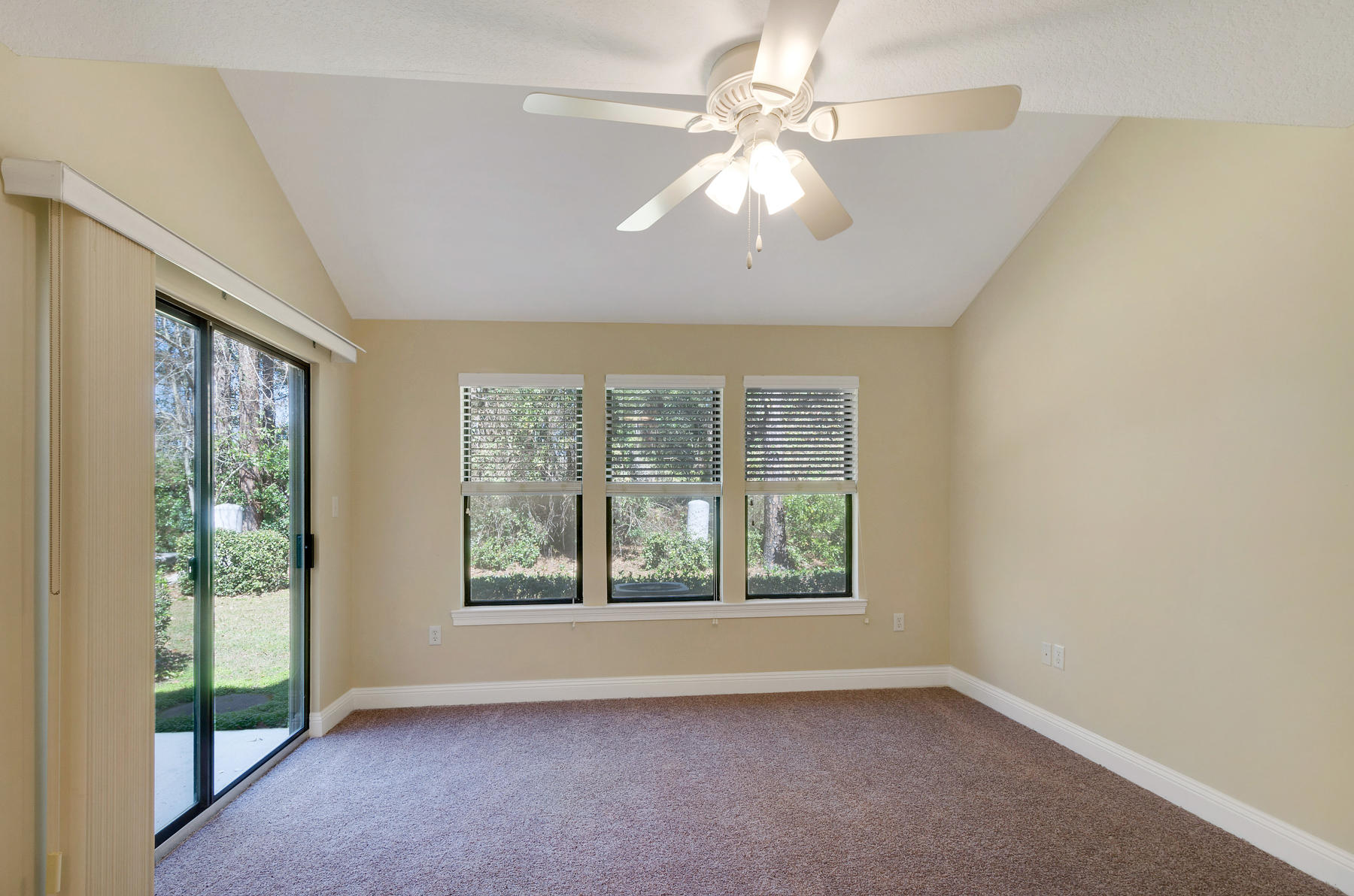 GLENEAGLES GREEN B/B LOT 102 - Residential