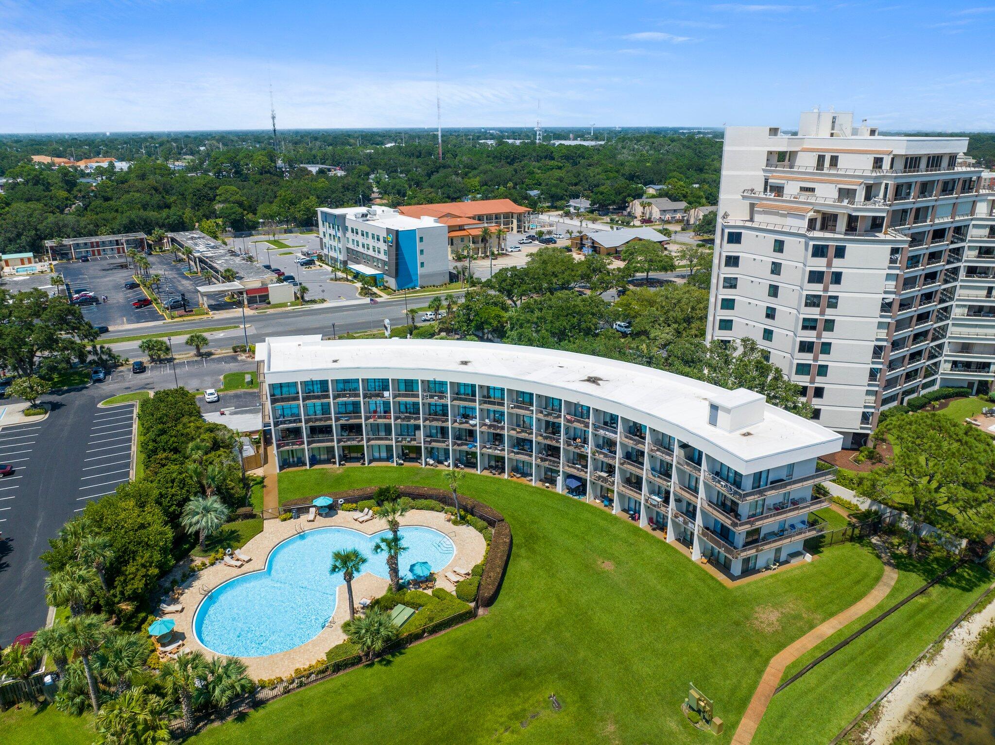 PIRATES BAY PH 1 - Residential