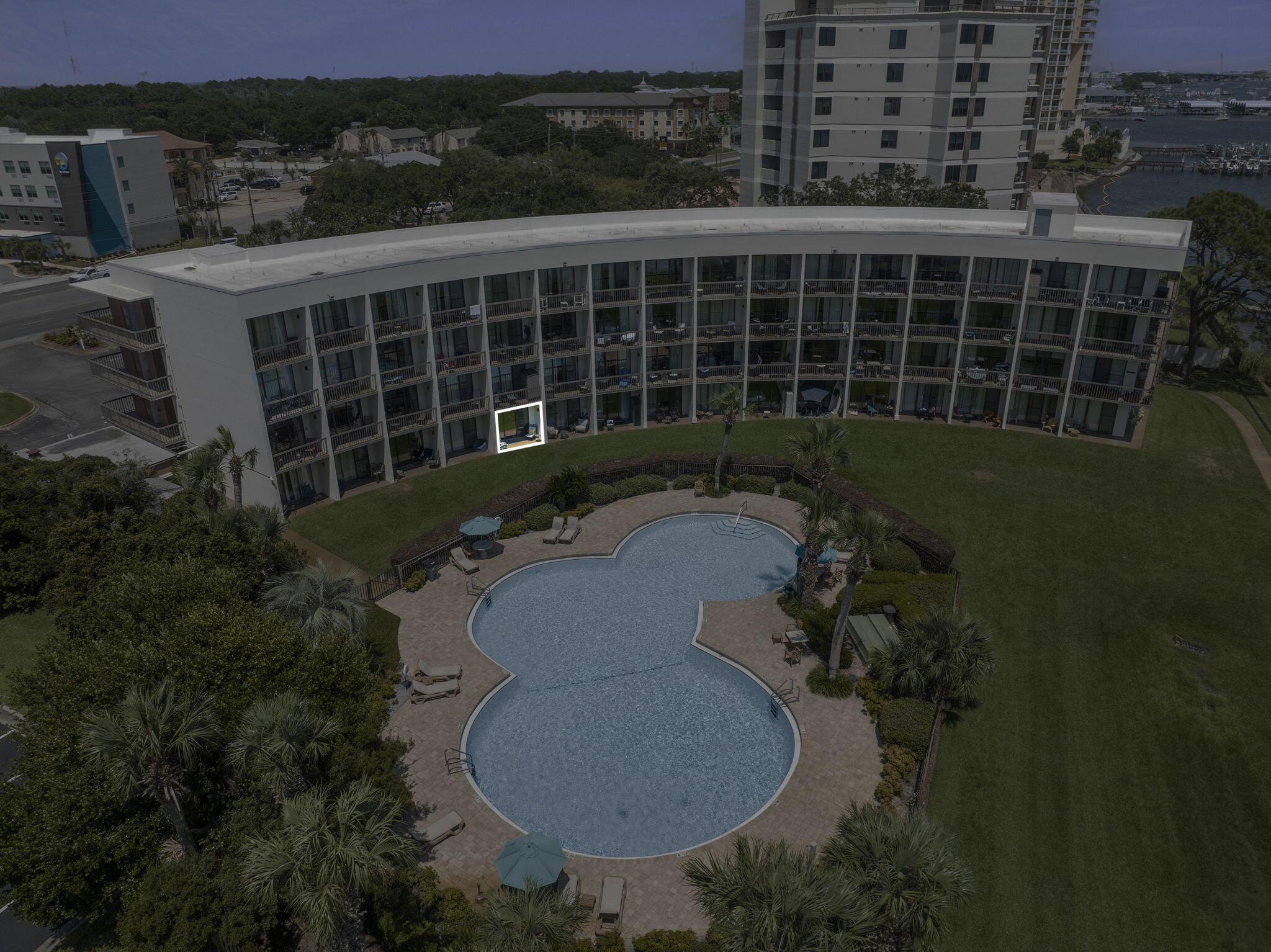 PIRATES BAY PH 1 - Residential