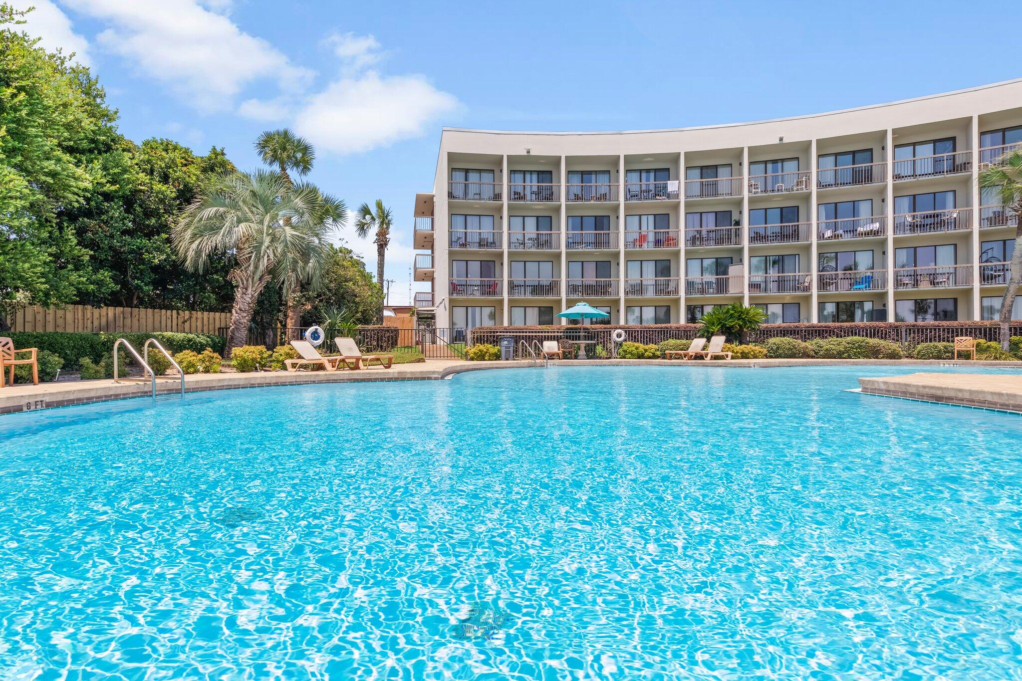 PIRATES BAY PH 1 - Residential