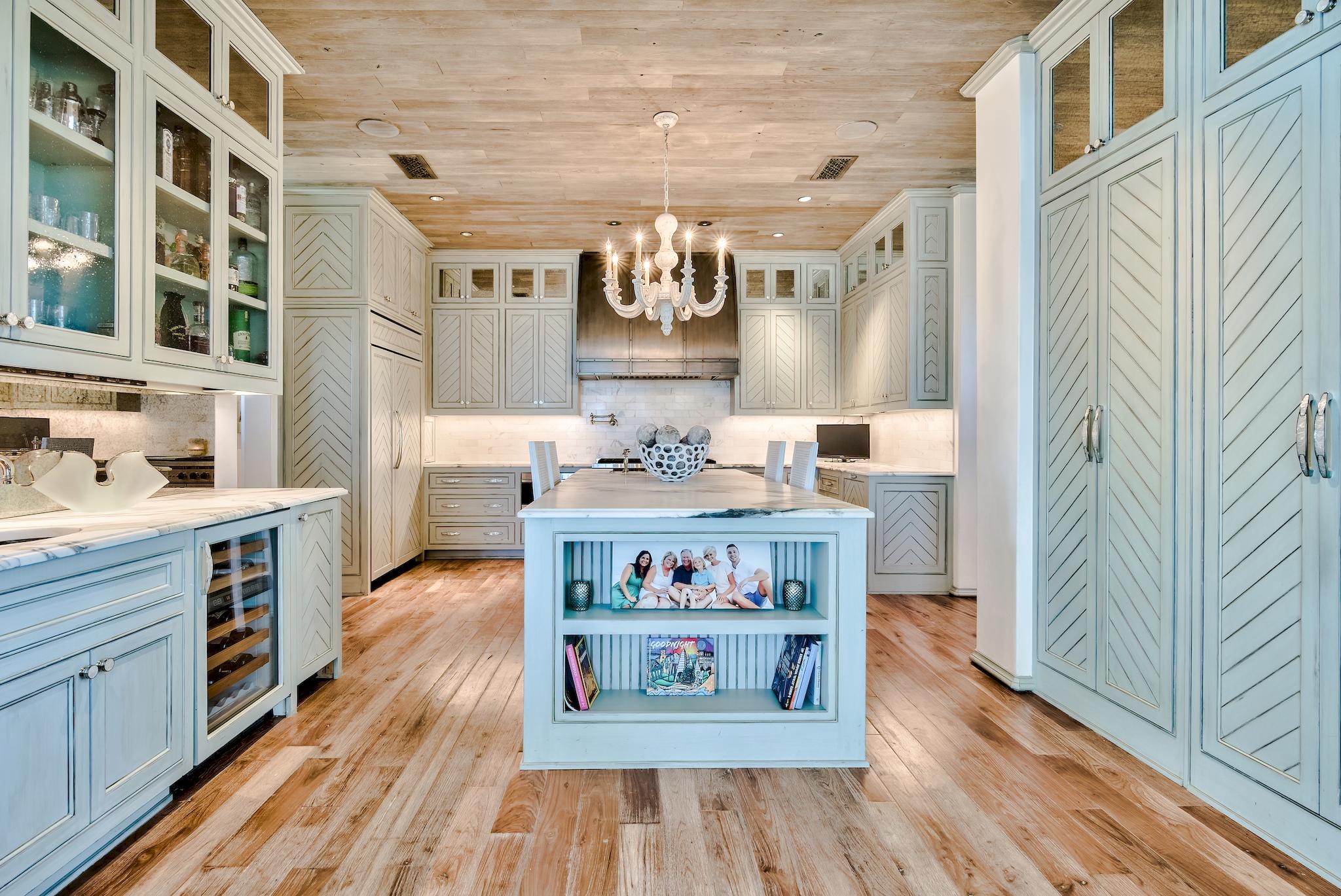 ALYS BEACH - Residential