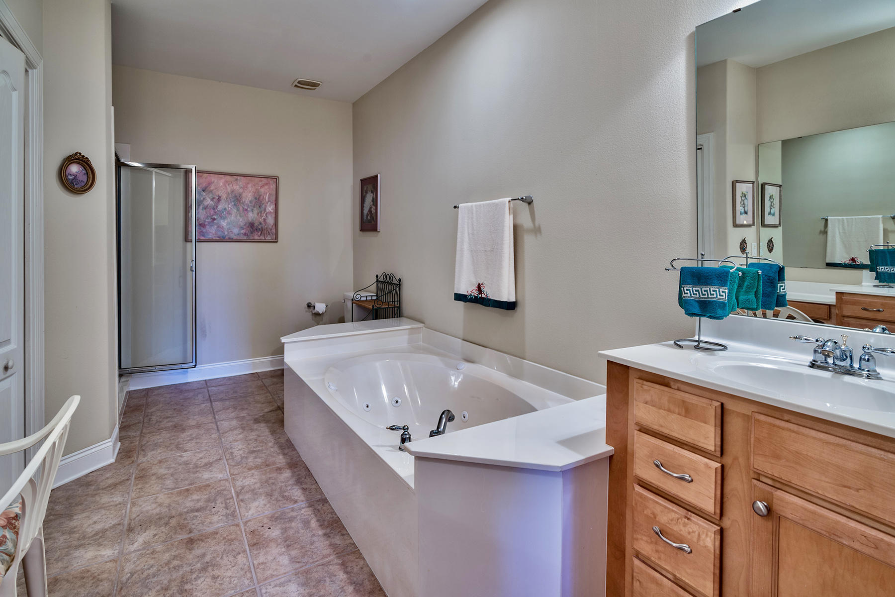 DIAMOND LAKES - Residential