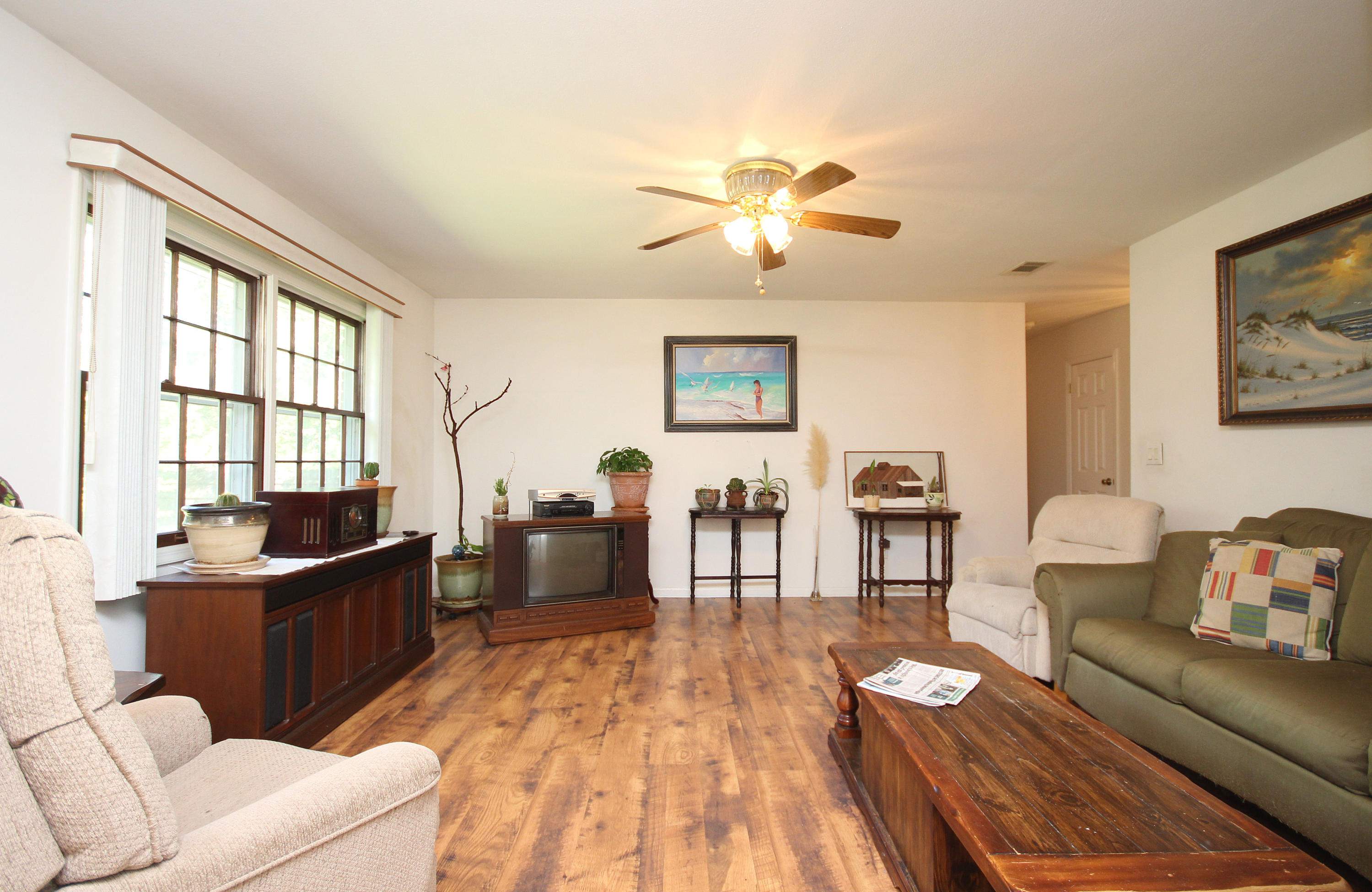 SUNSET BEACH S/D W1/2 OF LOTS 1-3 BLK F - Residential