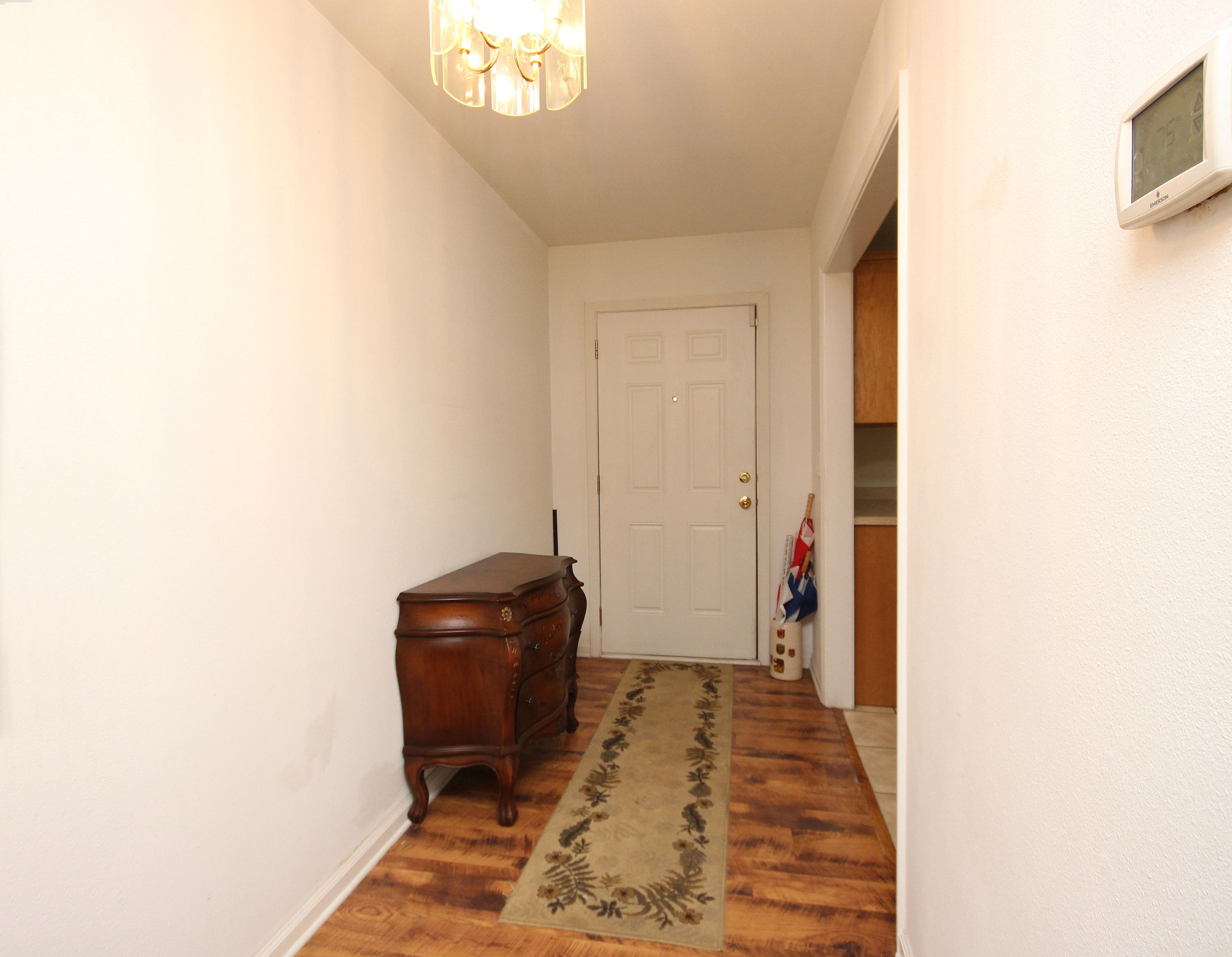 SUNSET BEACH S/D W1/2 OF LOTS 1-3 BLK F - Residential