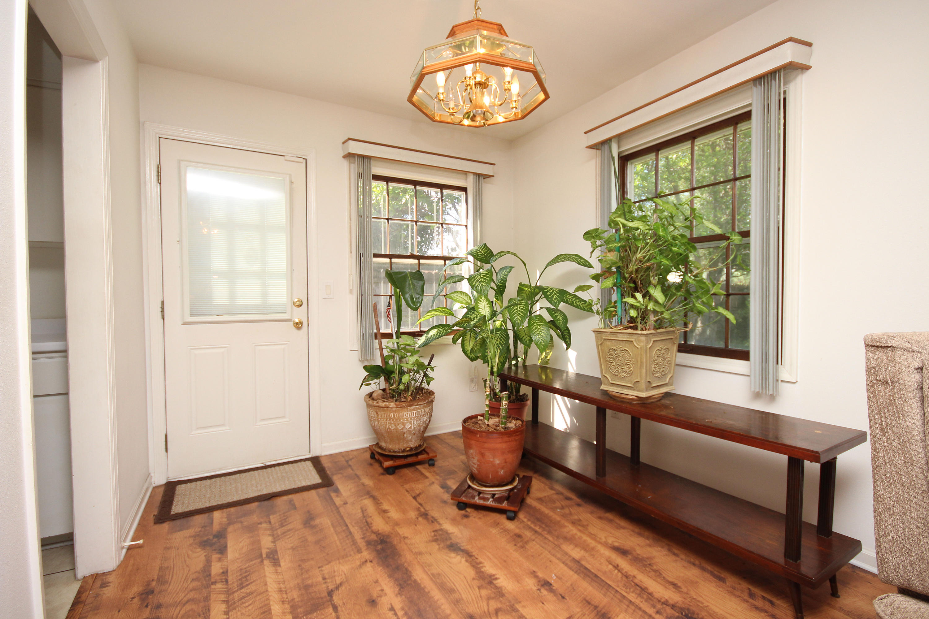 SUNSET BEACH S/D W1/2 OF LOTS 1-3 BLK F - Residential