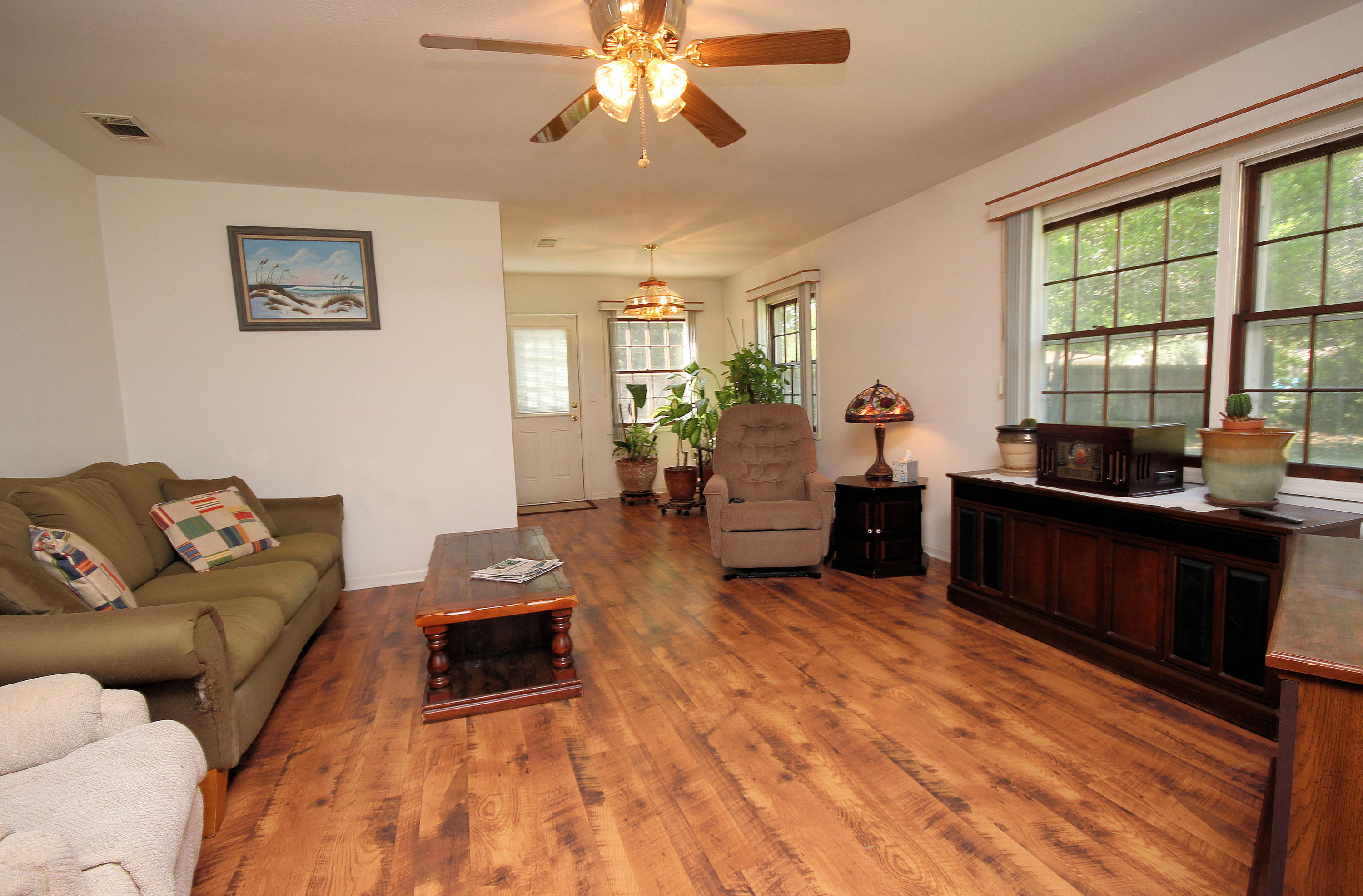 SUNSET BEACH S/D W1/2 OF LOTS 1-3 BLK F - Residential