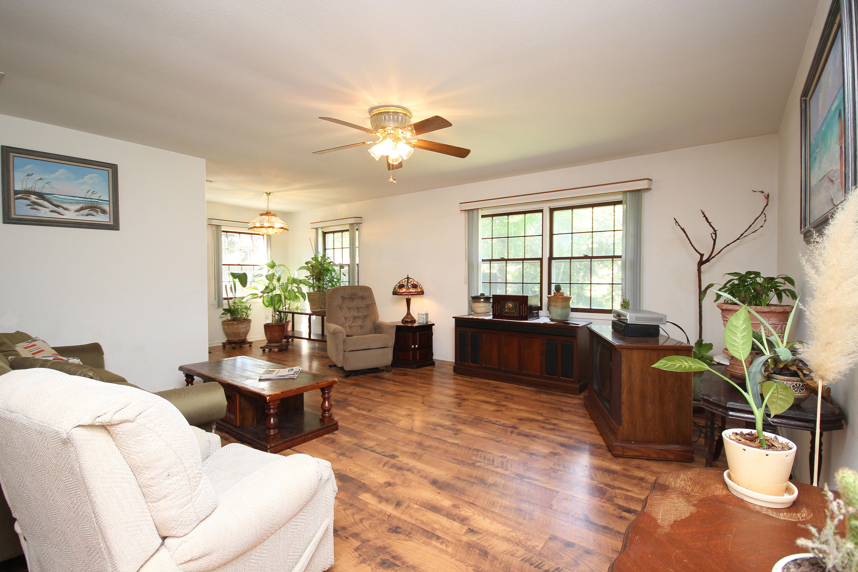 SUNSET BEACH S/D W1/2 OF LOTS 1-3 BLK F - Residential