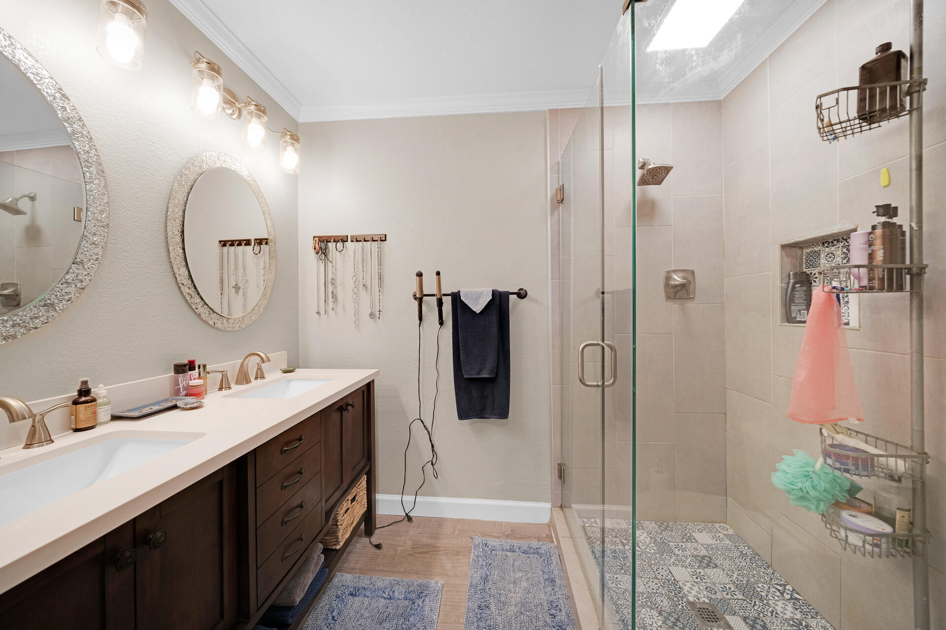 SNUG HARBOR - Residential Lease