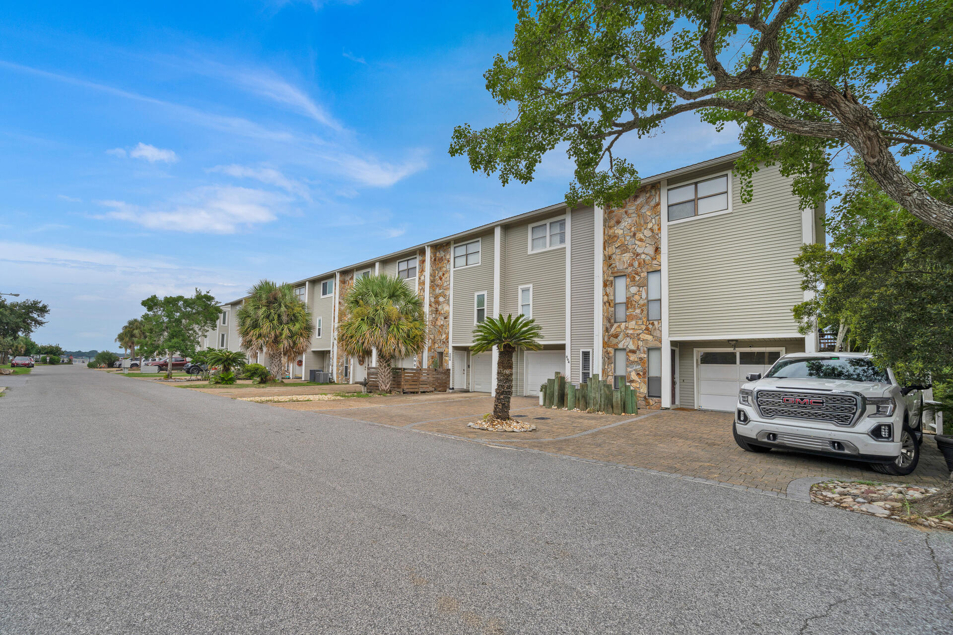 SNUG HARBOR - Residential Lease