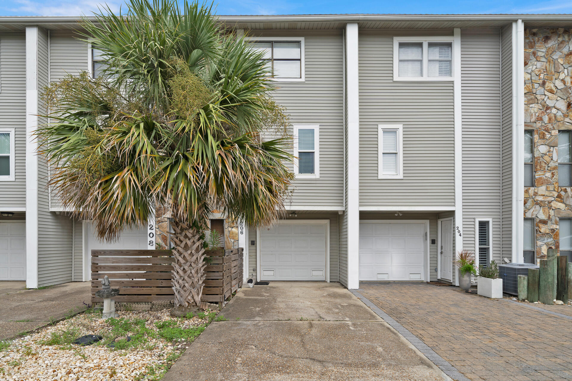 SNUG HARBOR - Residential Lease