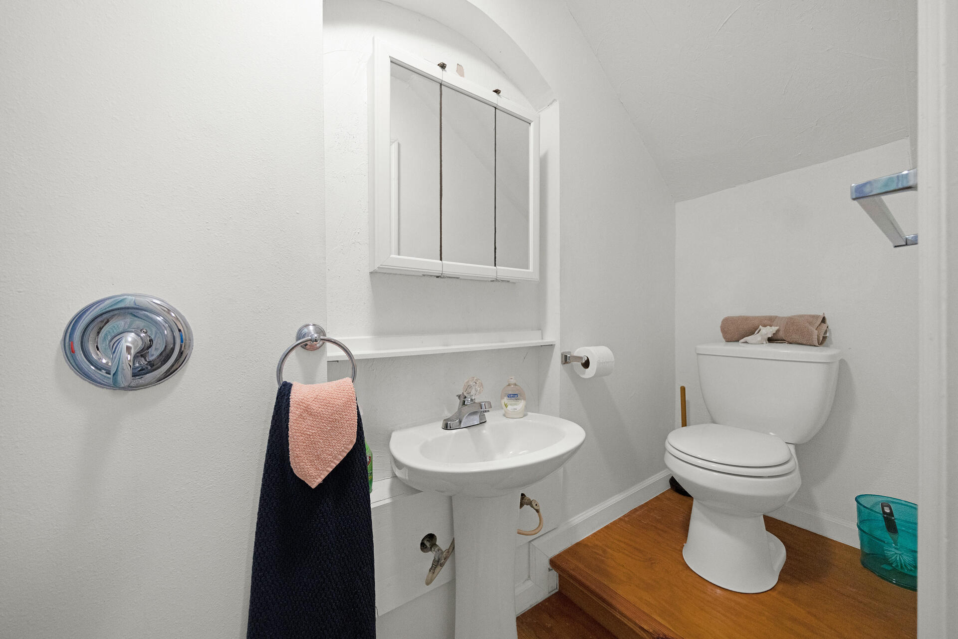 SNUG HARBOR - Residential Lease