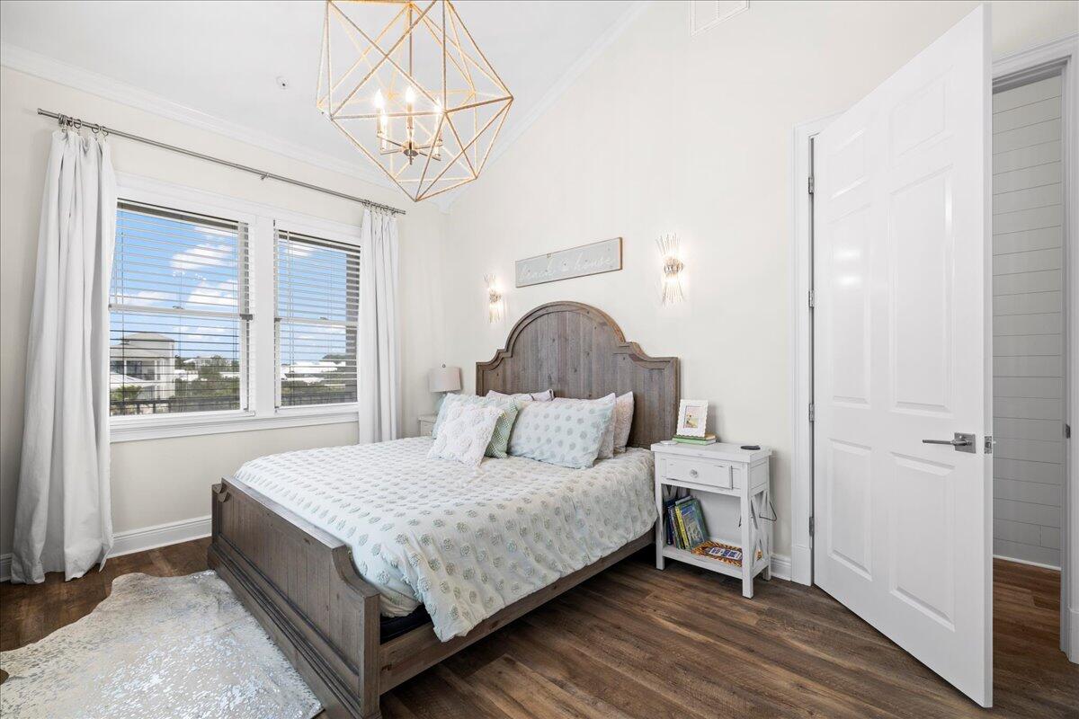 JOURNEYS END CONDO - Residential