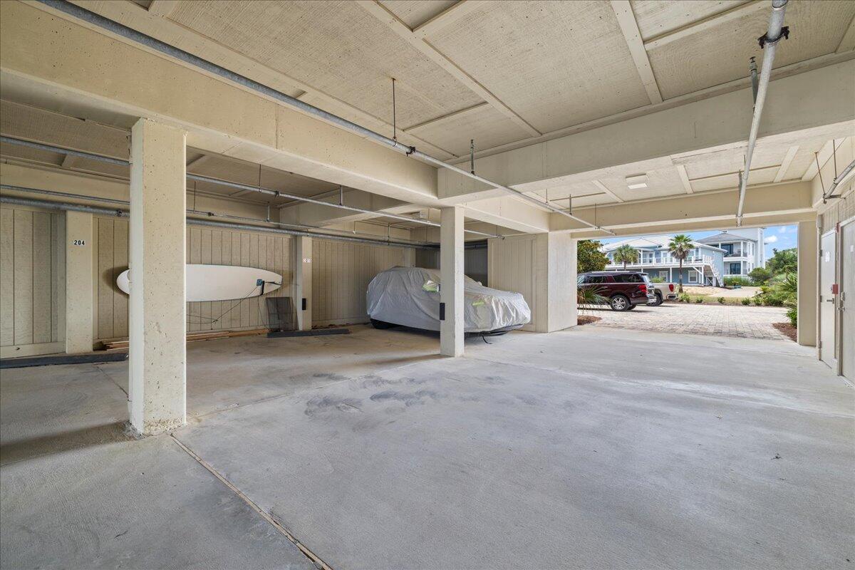 JOURNEYS END CONDO - Residential
