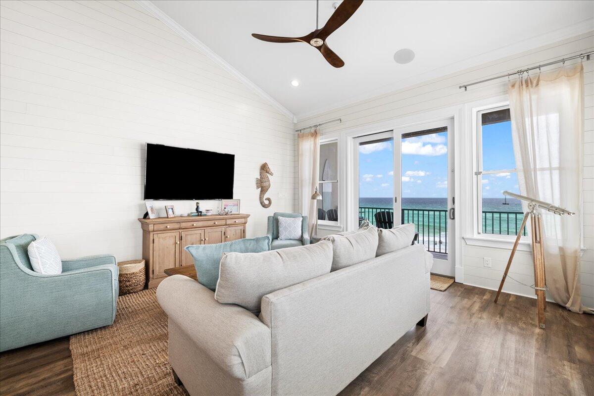 JOURNEYS END CONDO - Residential