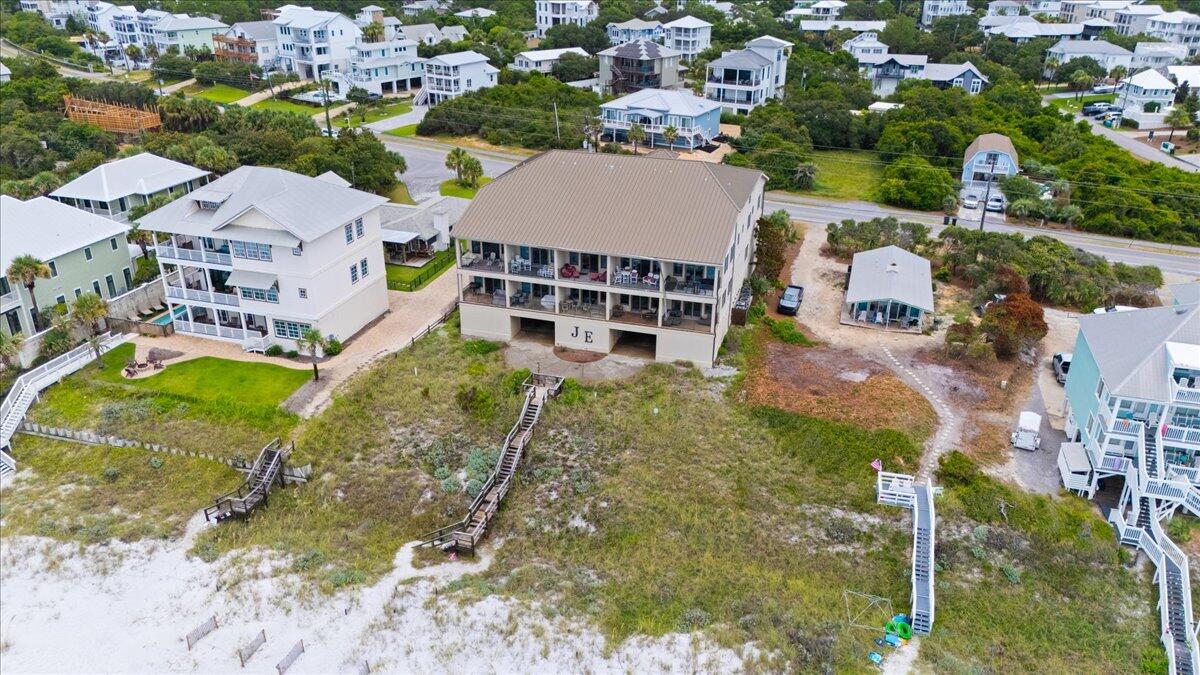 JOURNEYS END CONDO - Residential