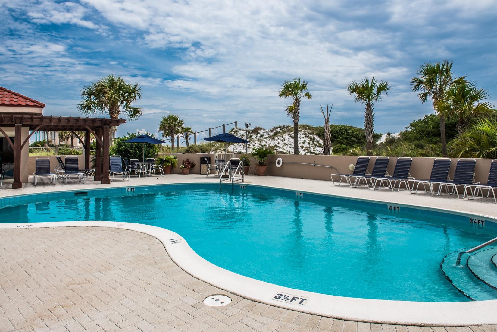 TOPS'L BEACH MANOR - Residential