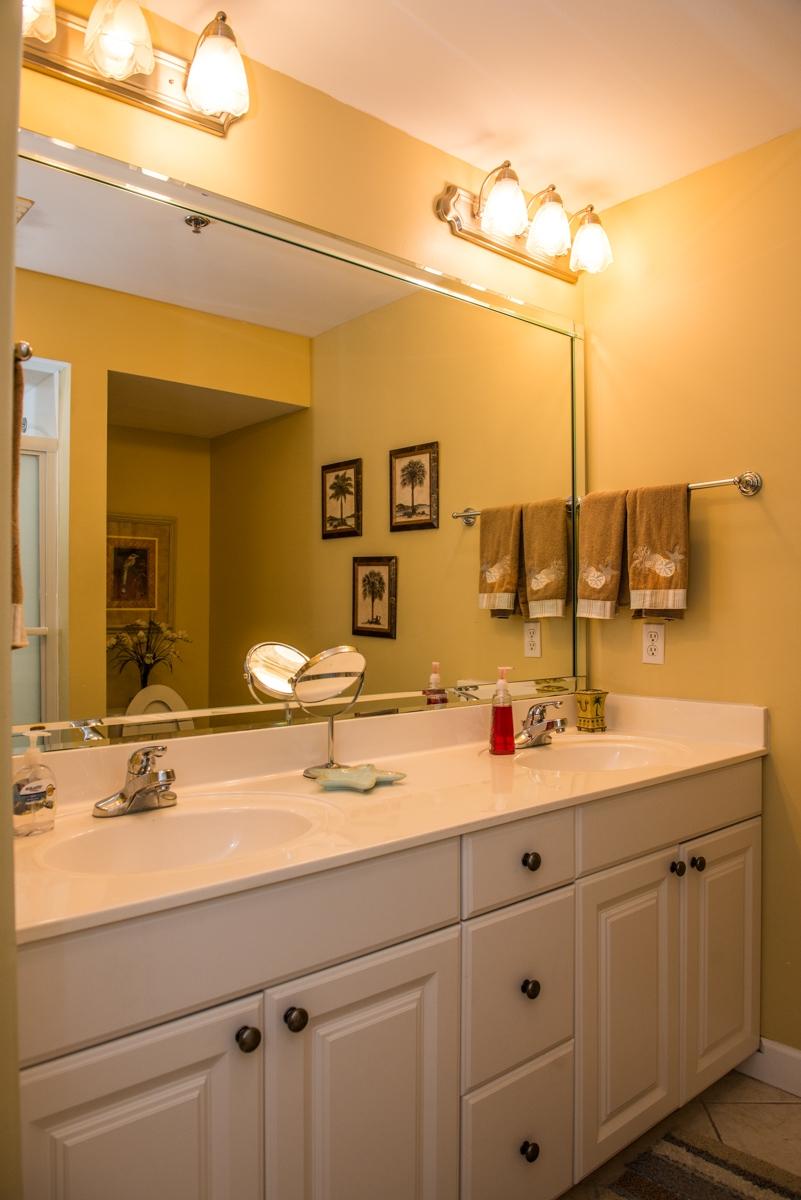 TOPS'L BEACH MANOR - Residential