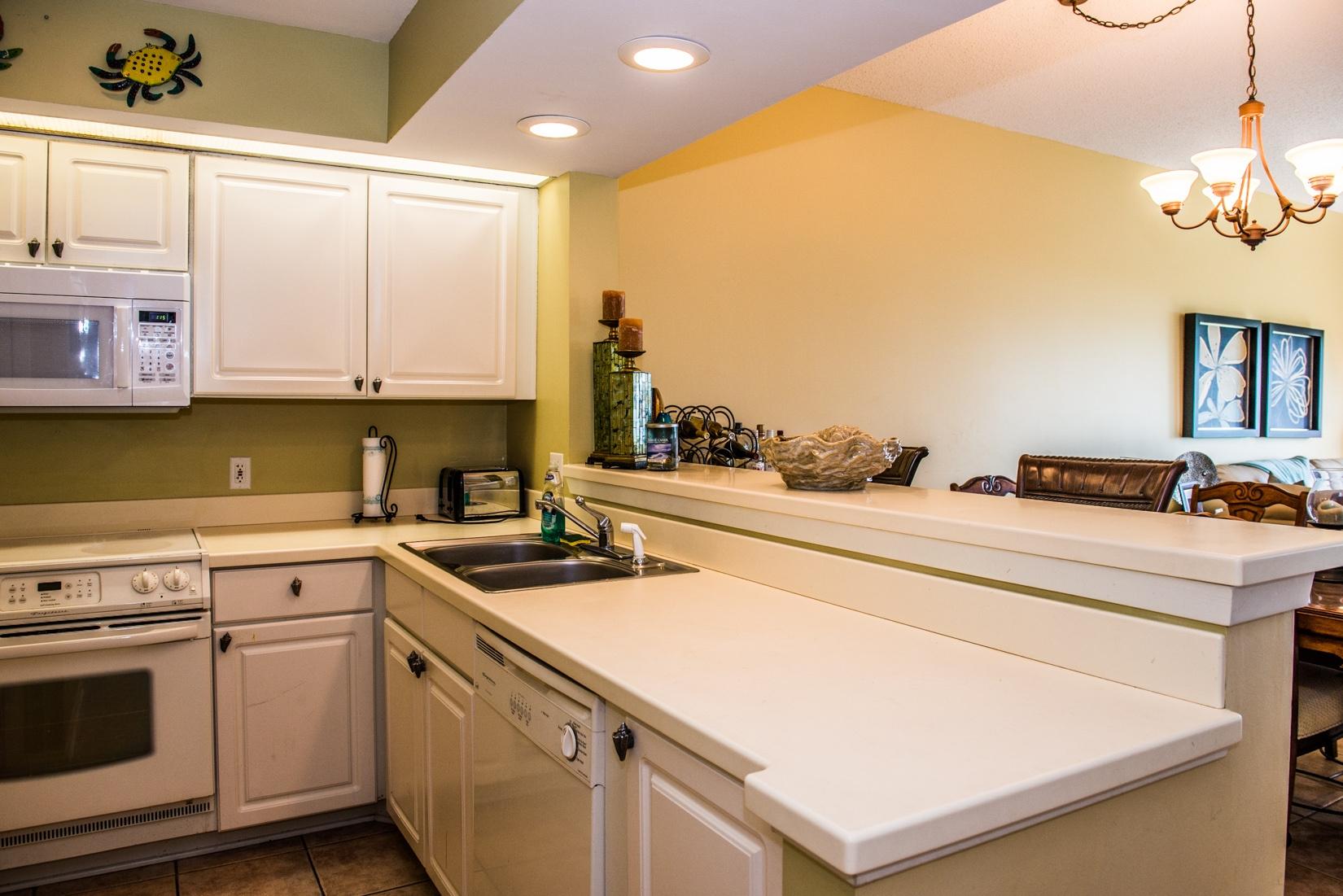 TOPS'L BEACH MANOR - Residential