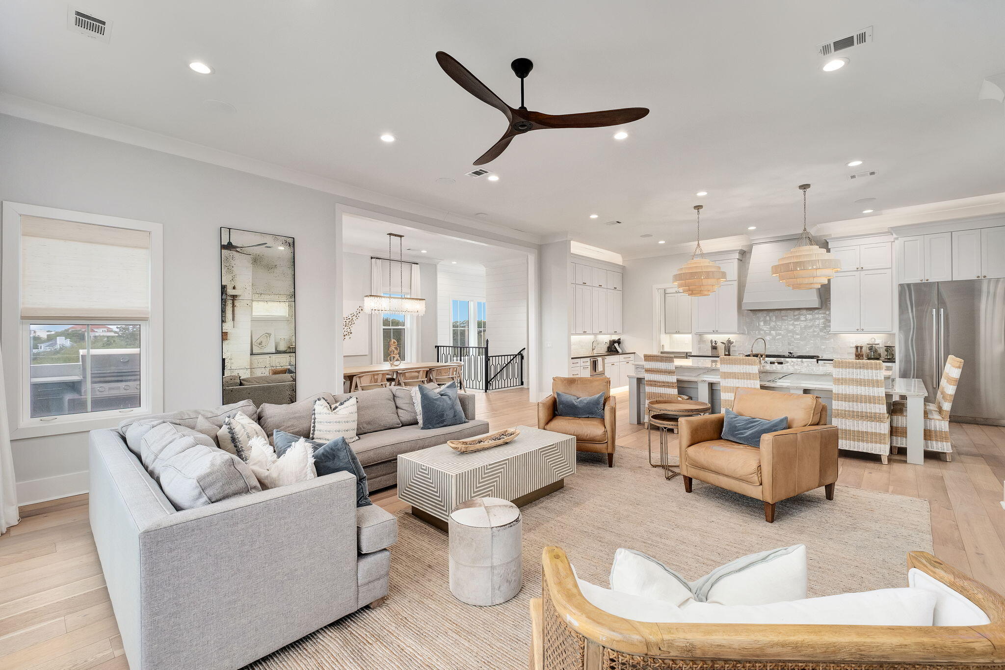 BEACH HIGHLAND - Residential