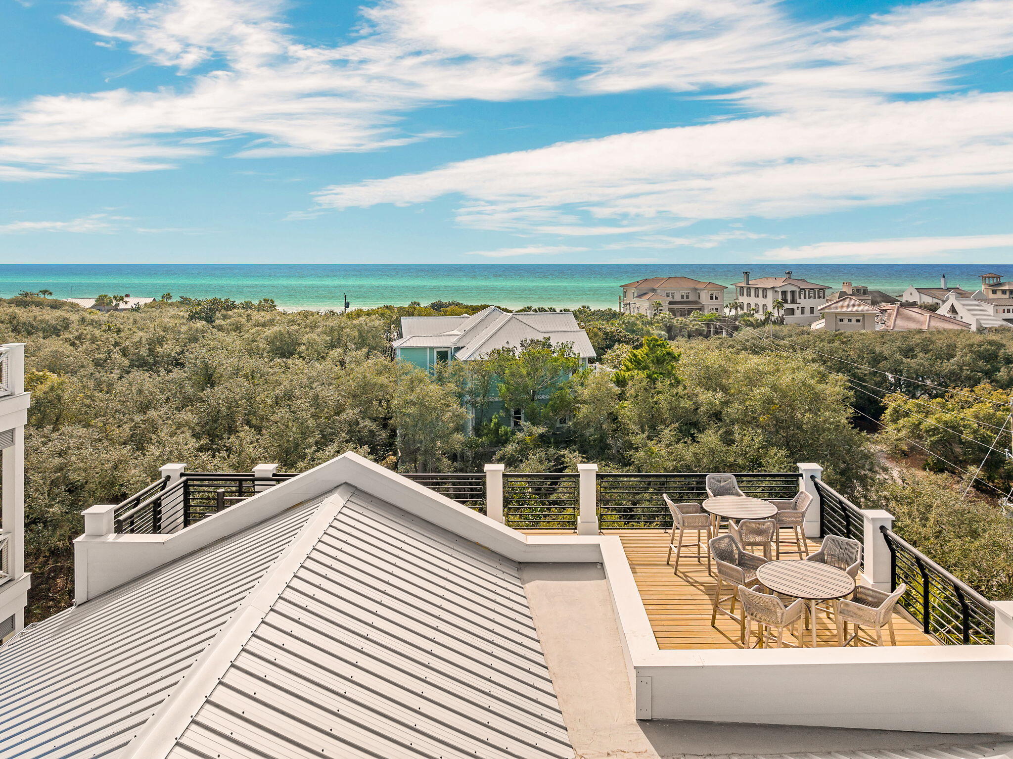 BEACH HIGHLAND - Residential