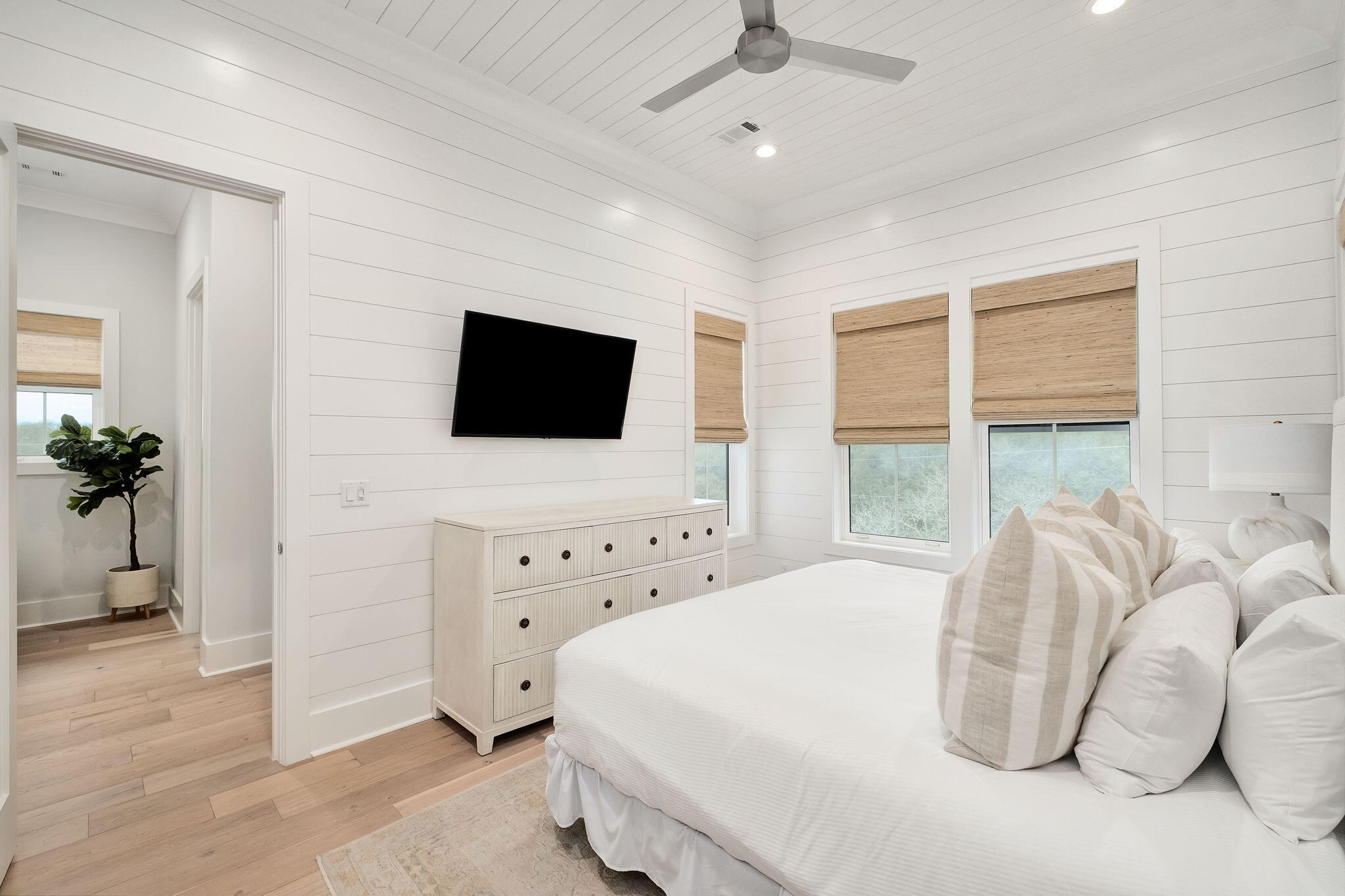 BEACH HIGHLAND - Residential