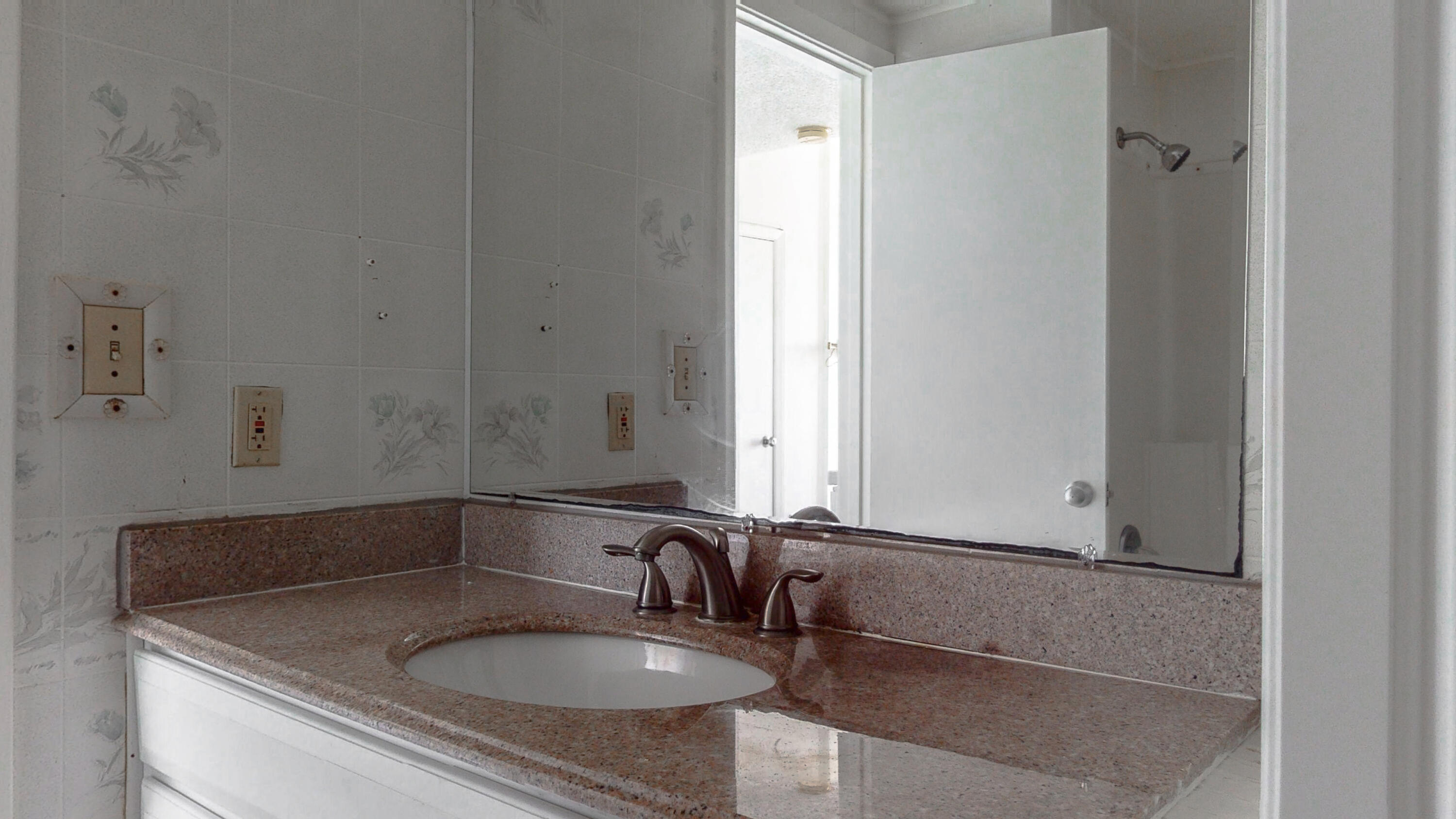 PIRATES BAY PH 1 - Residential