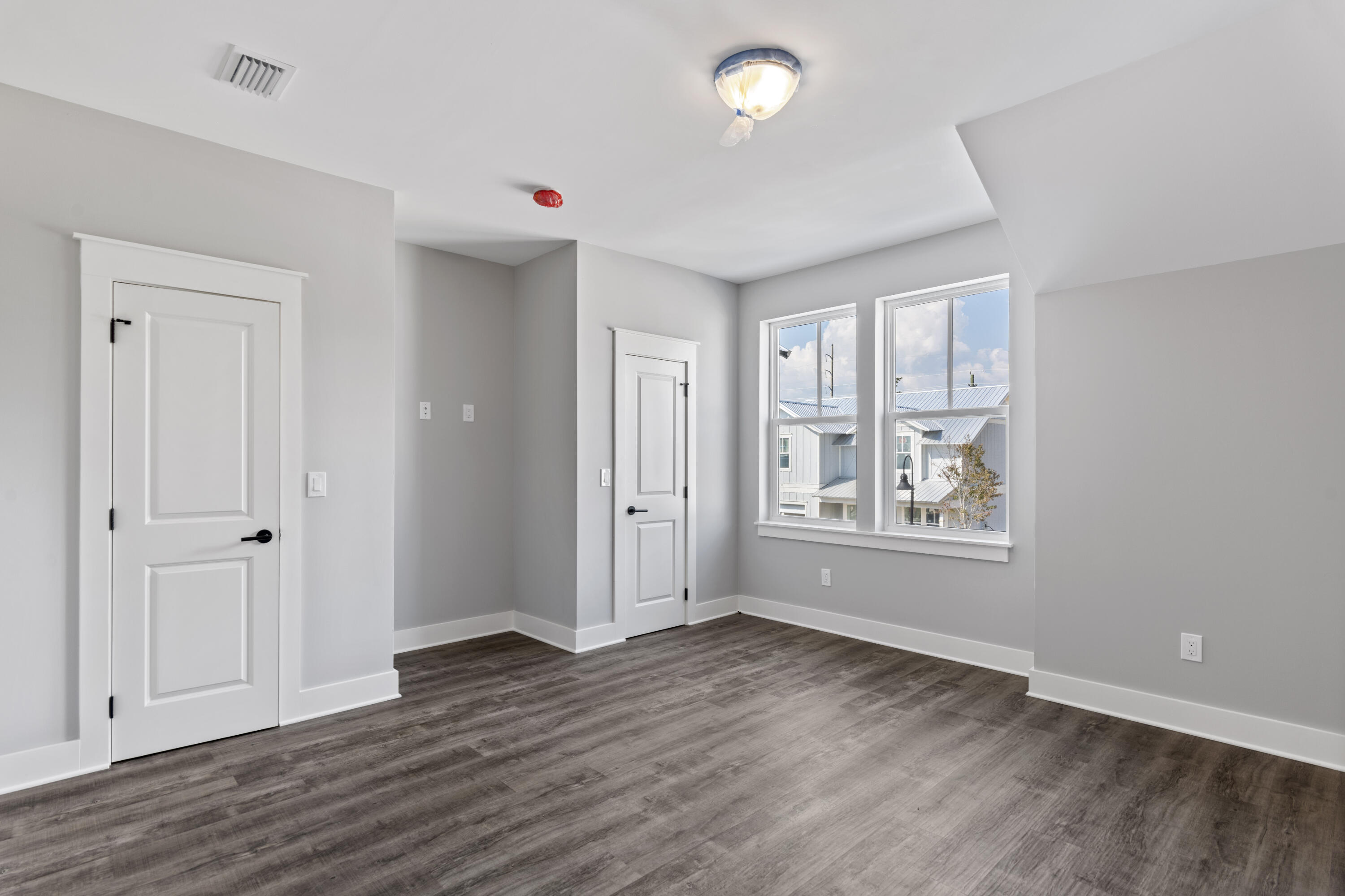 Soundside Hollow - Residential