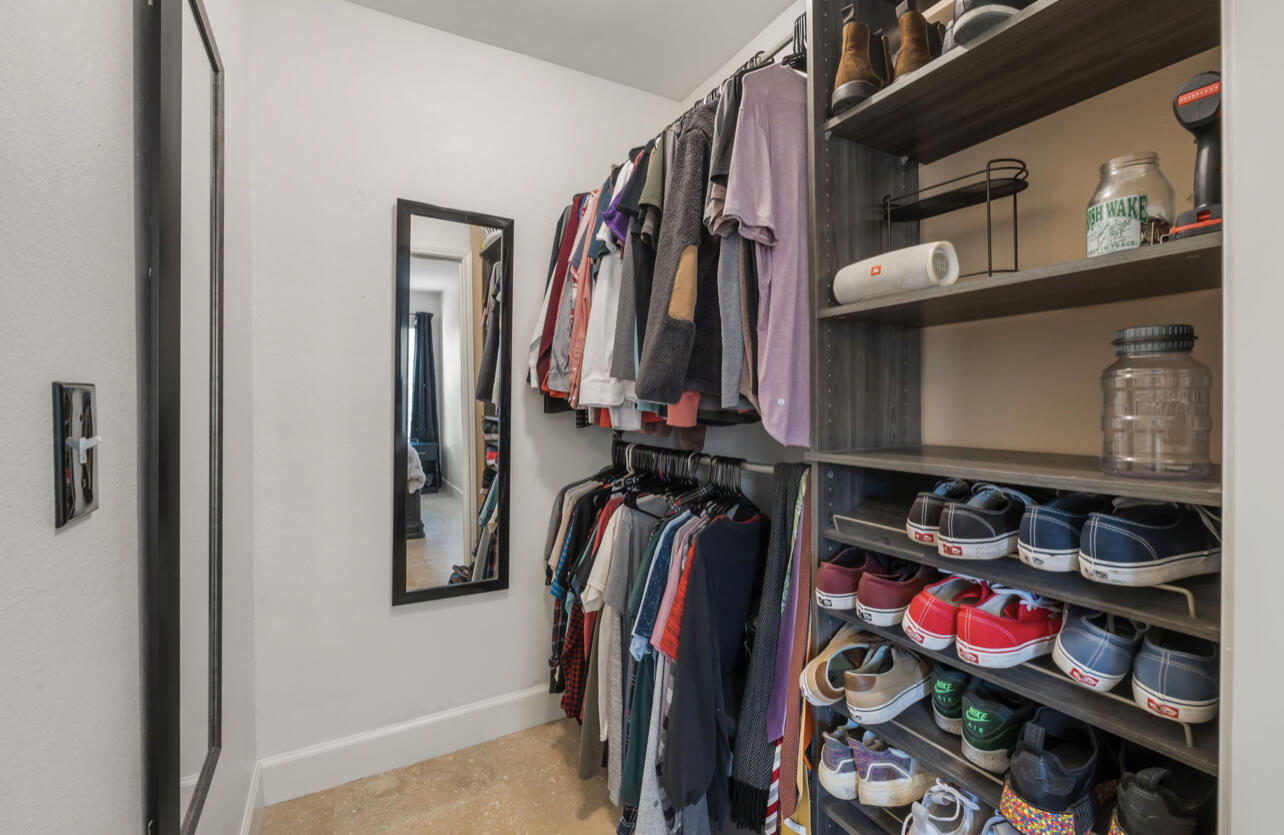 INDIAN LAKE - Residential