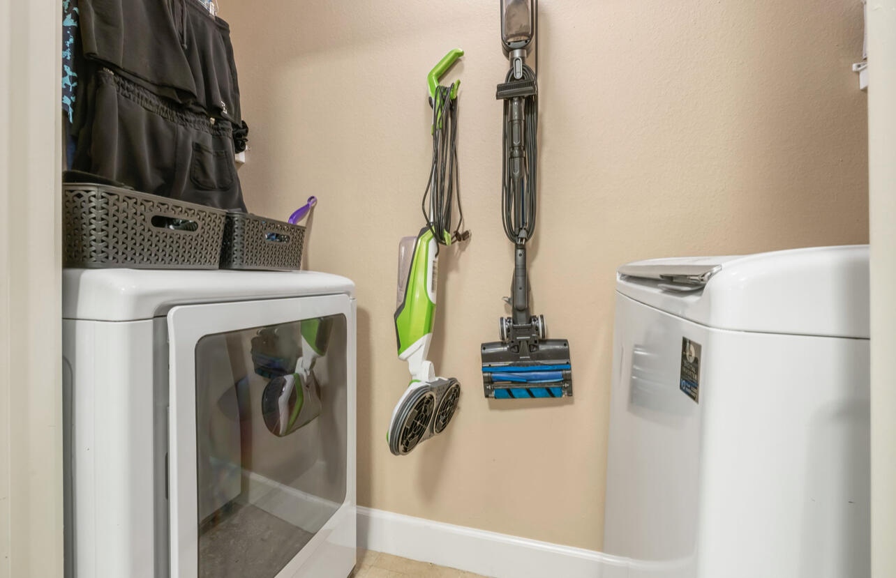 INDIAN LAKE - Residential