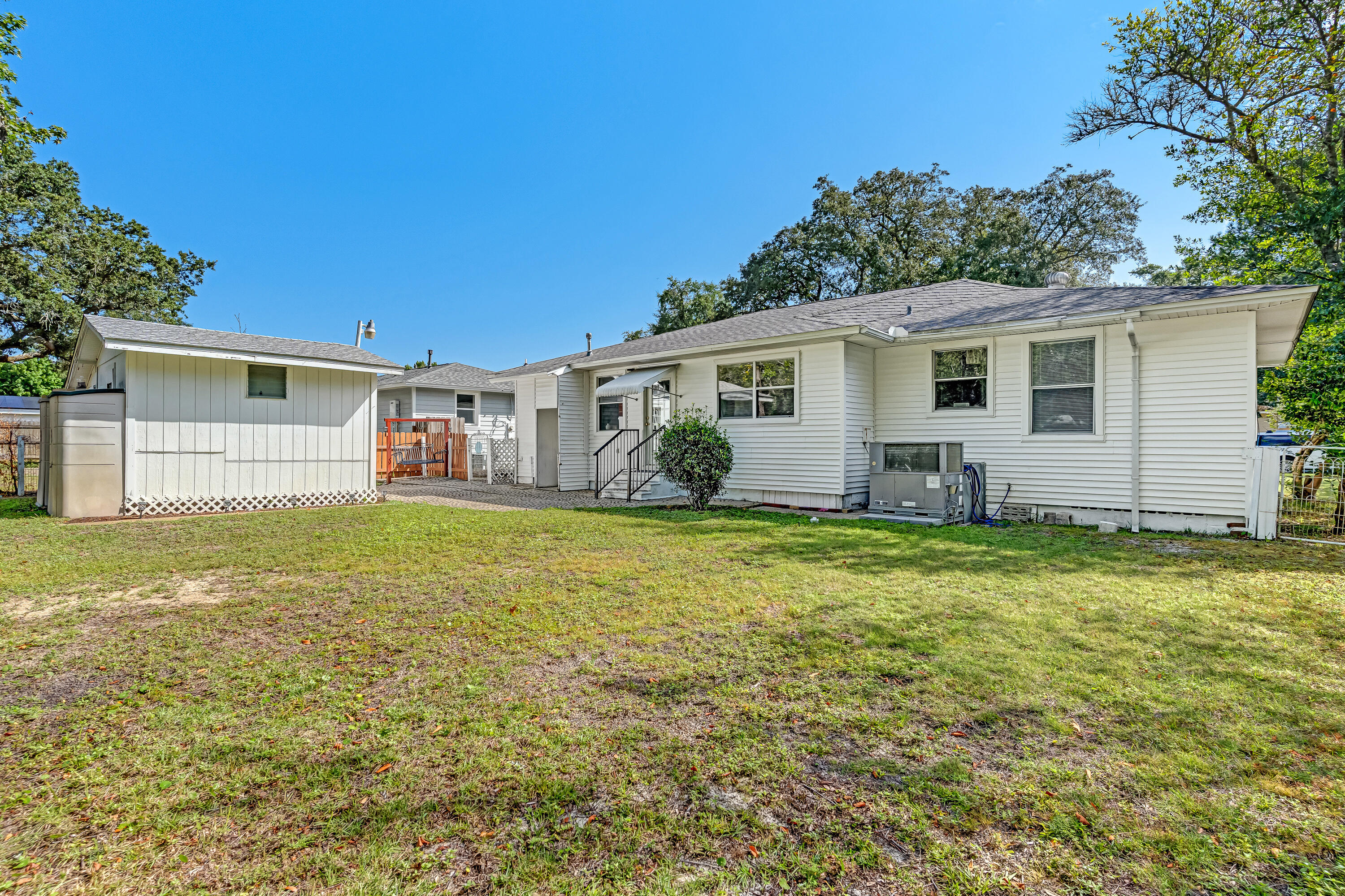GARNIERS BEACH - Residential