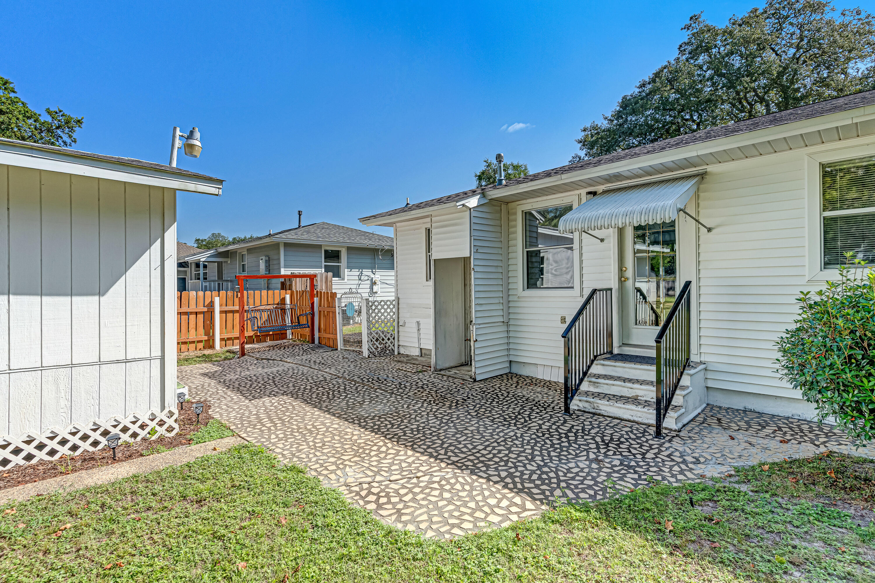 GARNIERS BEACH - Residential