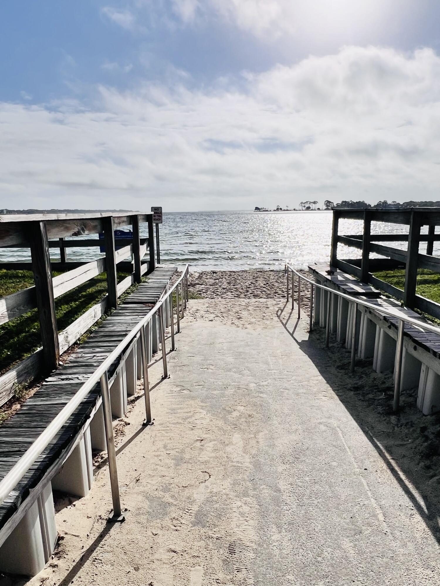GARNIERS BEACH - Residential
