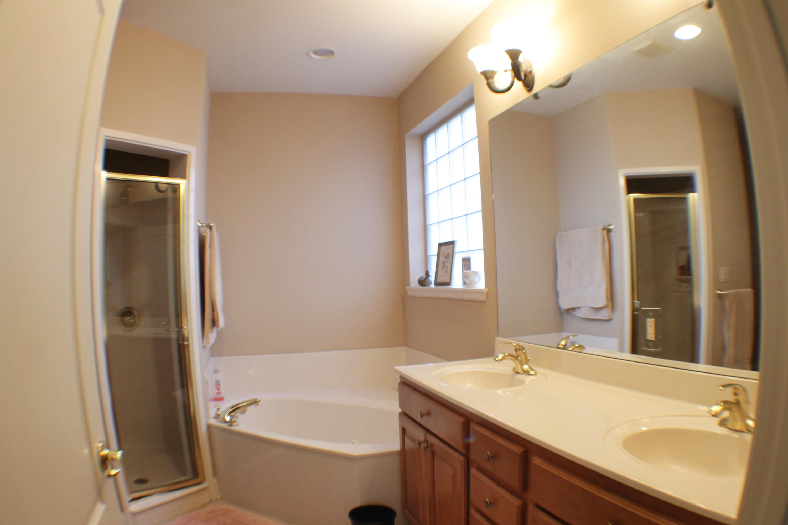 HOLIDAY SHORES ESTATES - Residential