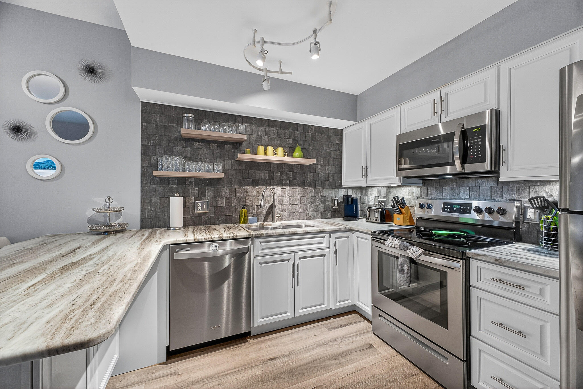 POINTE OF VIEW CONDO - Residential