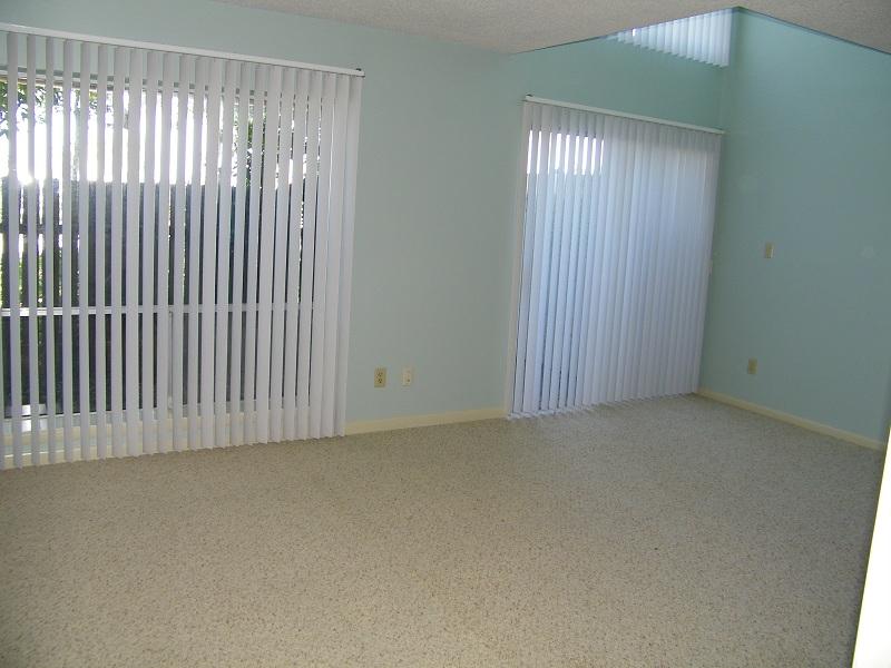 CASA DEL MAR - Residential Lease