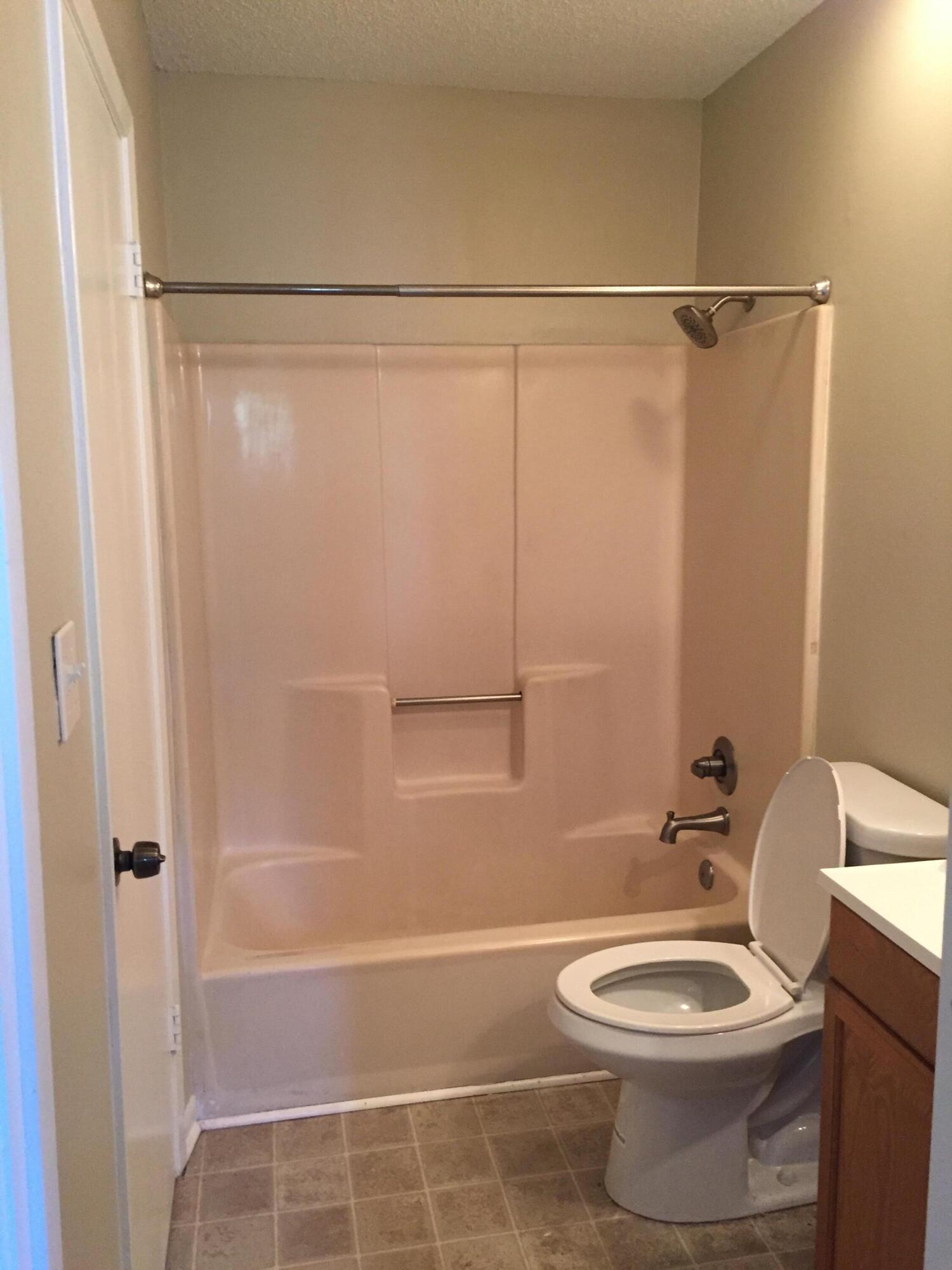 OAKLAND ADDN - Residential Lease