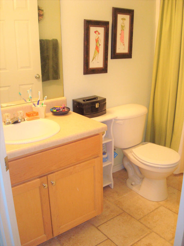 HOLLEY BY THE SEA - Residential